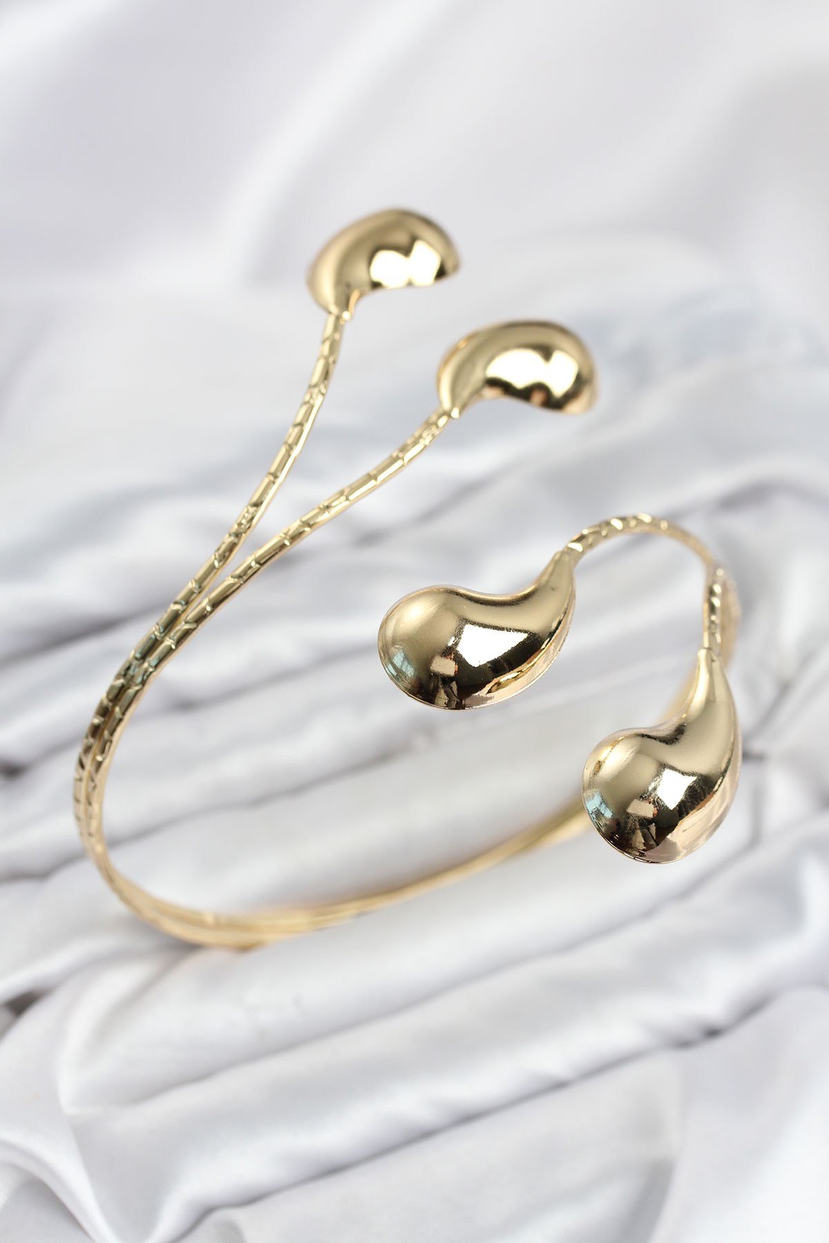 Pazu Bileklik Gold Renk Pirinç Damla Model