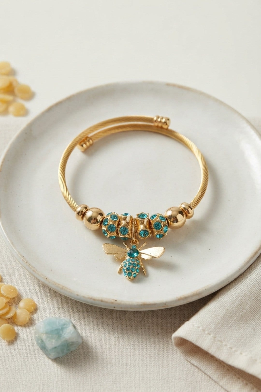 Yeşil Arı Model Charmlı Bileklik