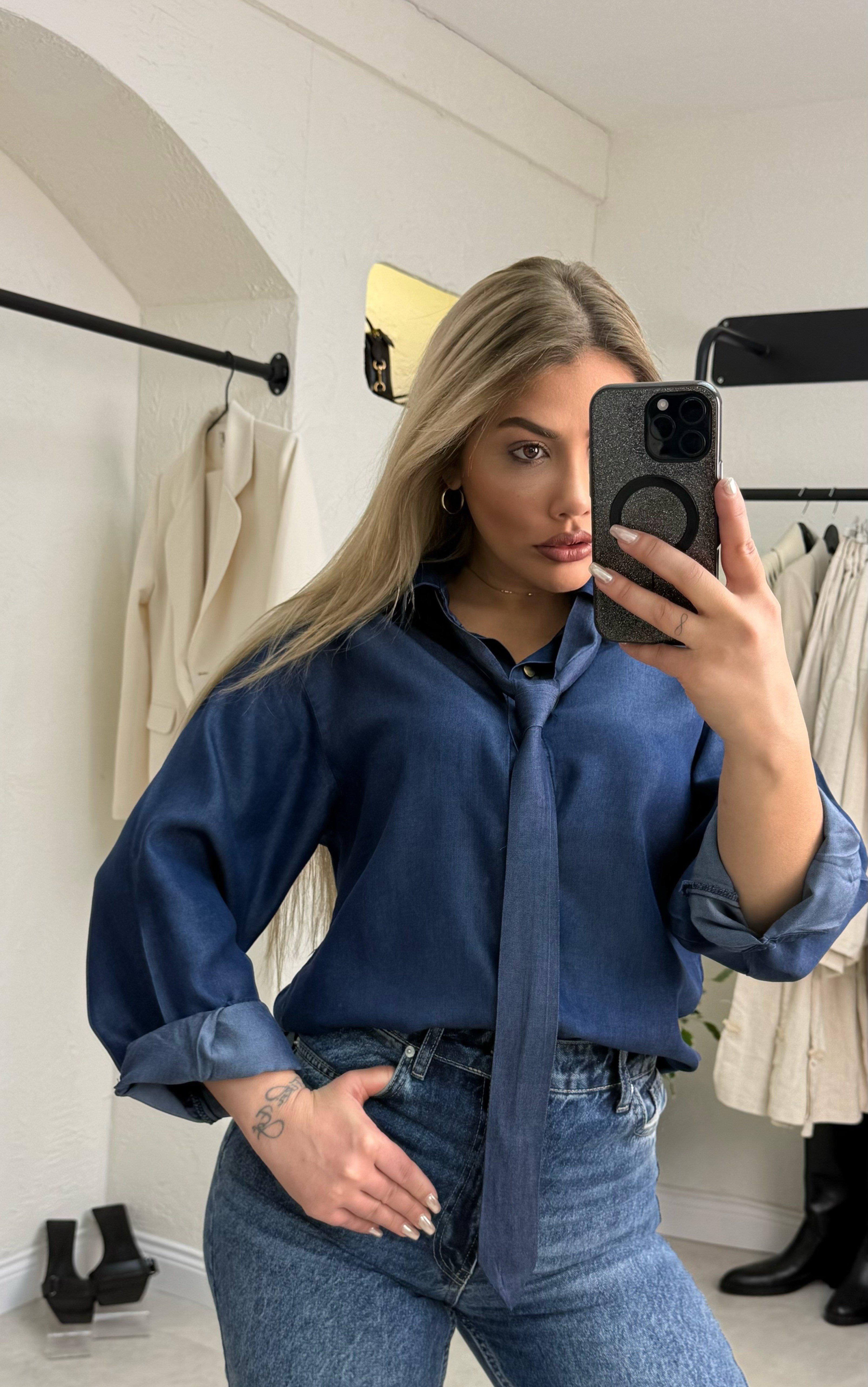 Lacivert Kravatlı Tencel Gömlek