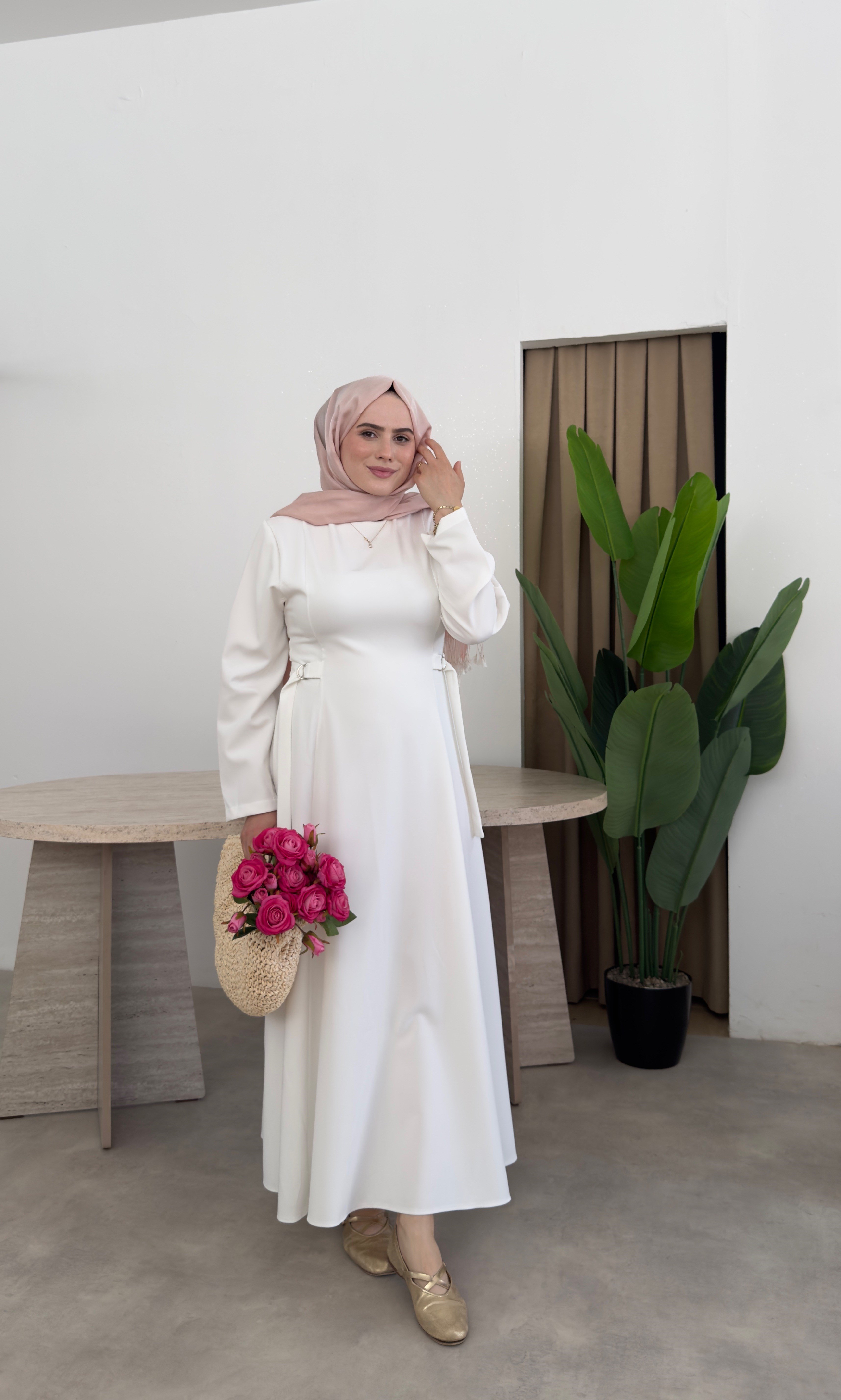 Bele Oturan Krep Elbise - Beyaz