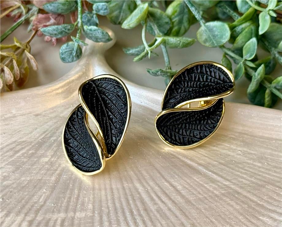 Vip 14K Kenarlı Siyah Küpe