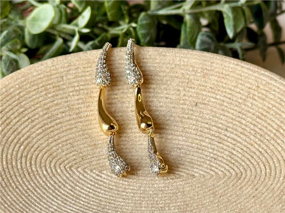 Vip Taşlı 3 Katlı Sarkıtmalı Gold Küpe