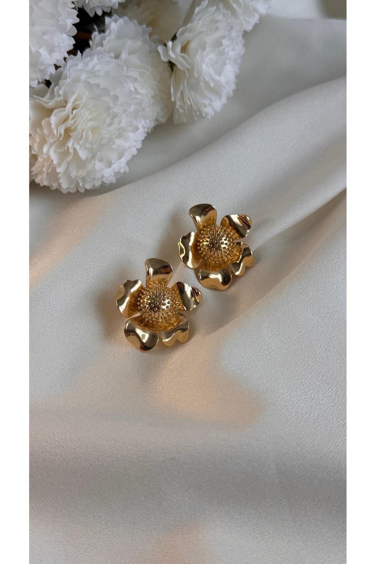 Gold çiçek küpe