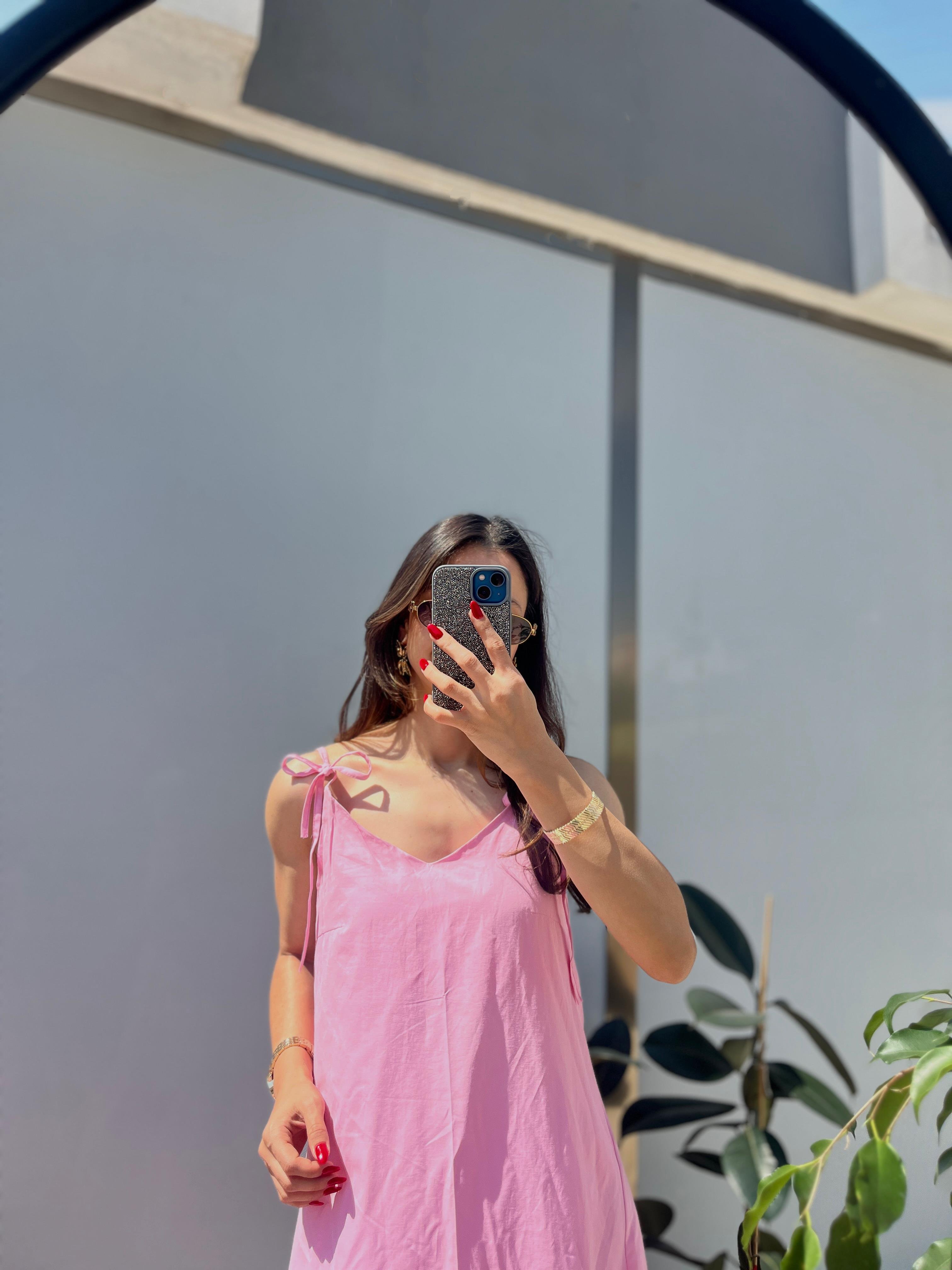 PEMBE AYARLANABİLİR ASKILI UZUN ELBİSE 