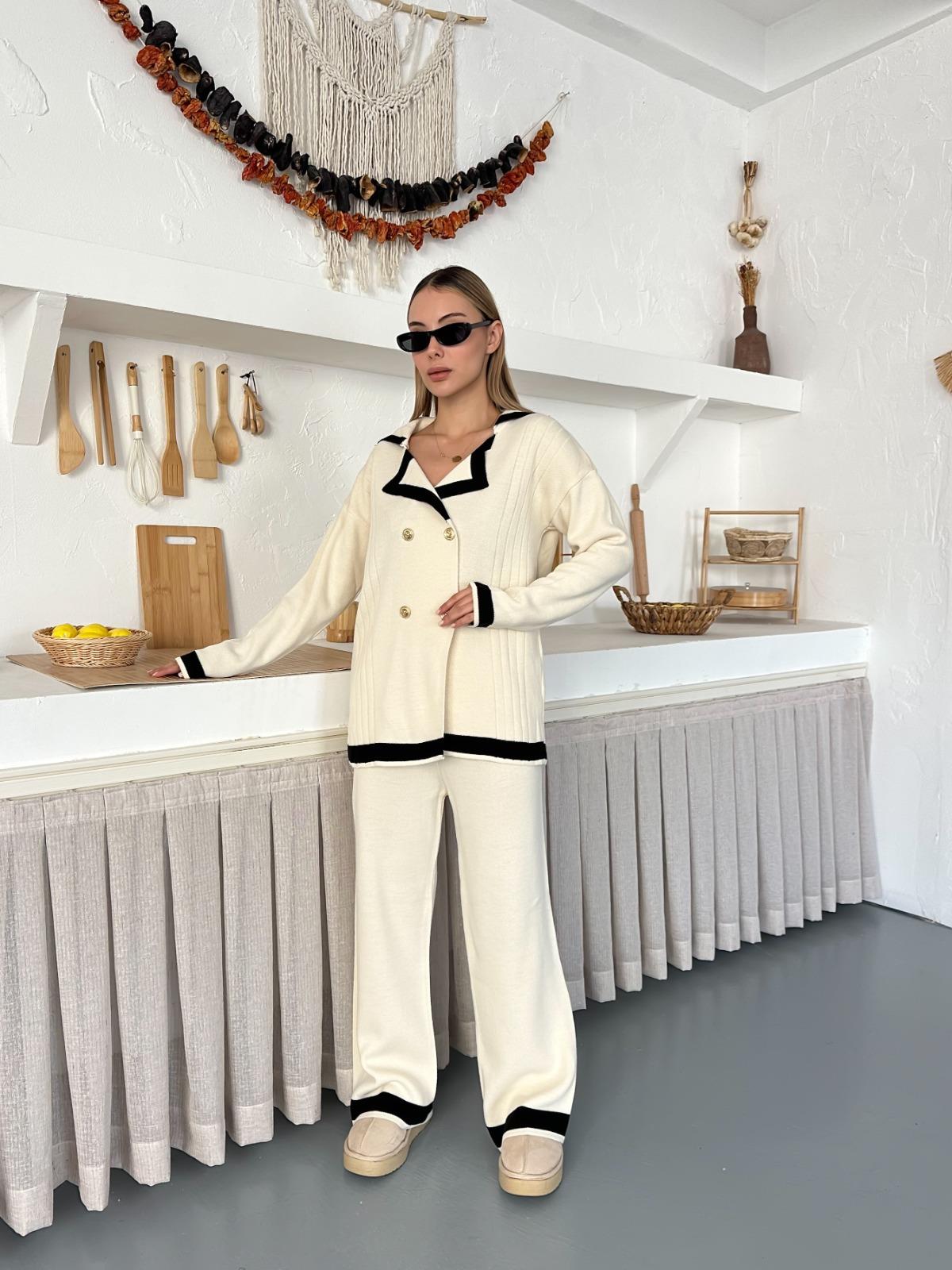 Kazabilanka Triko Oversize Takım Düğme Detaylı Krem