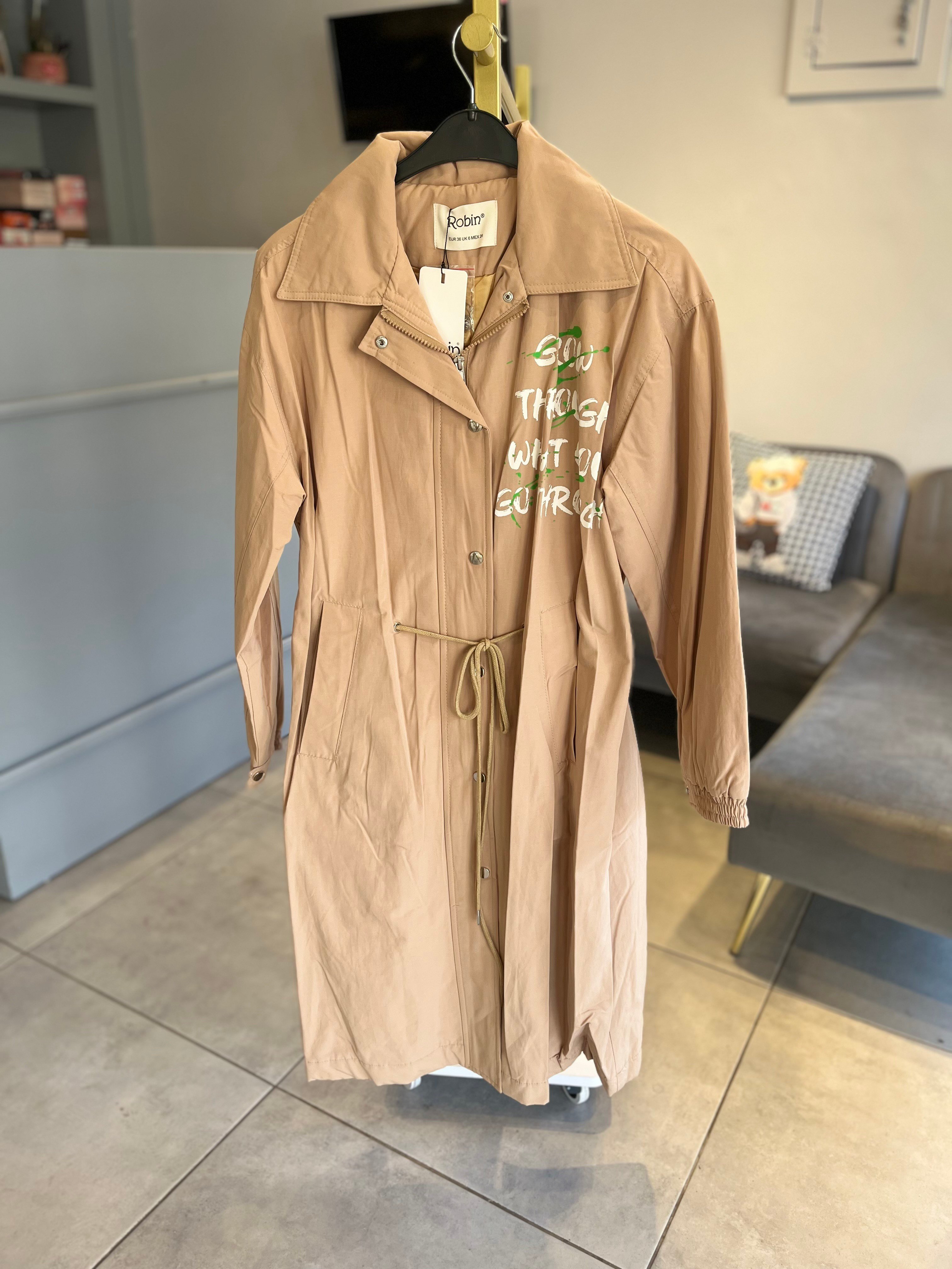 BASKILI KAHVERENGI TRENCHCOAT