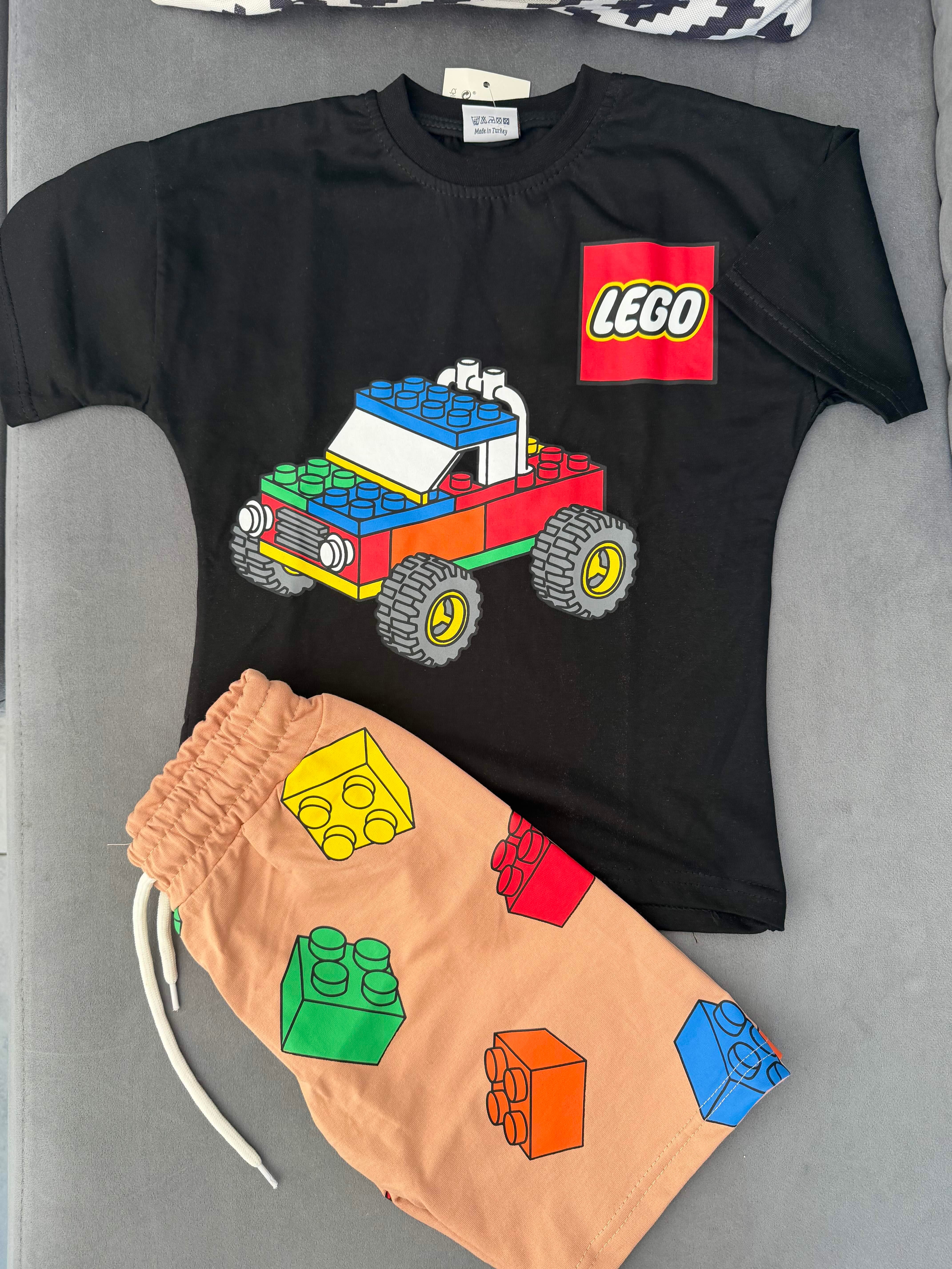 LEGO ŞORTLU TAKIM