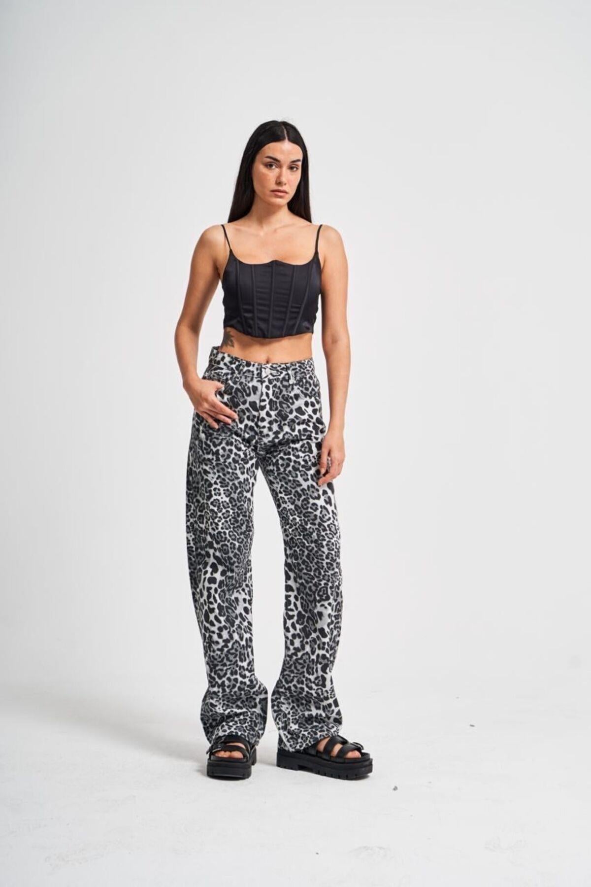 Siyah Beyaz Leopar Renk Loose Fit Straight Denim