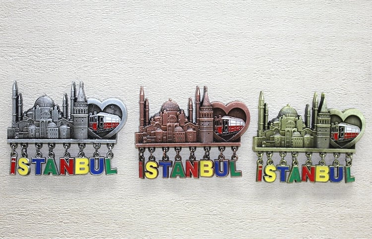 Sarkaçlı İstanbul Temalı Magnet - Model 2