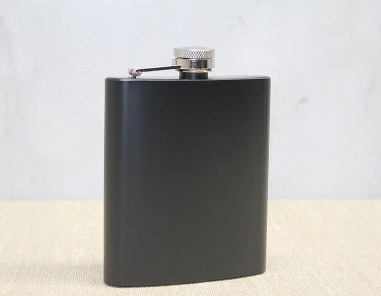 Tekli Siyah 7 Oz Matara