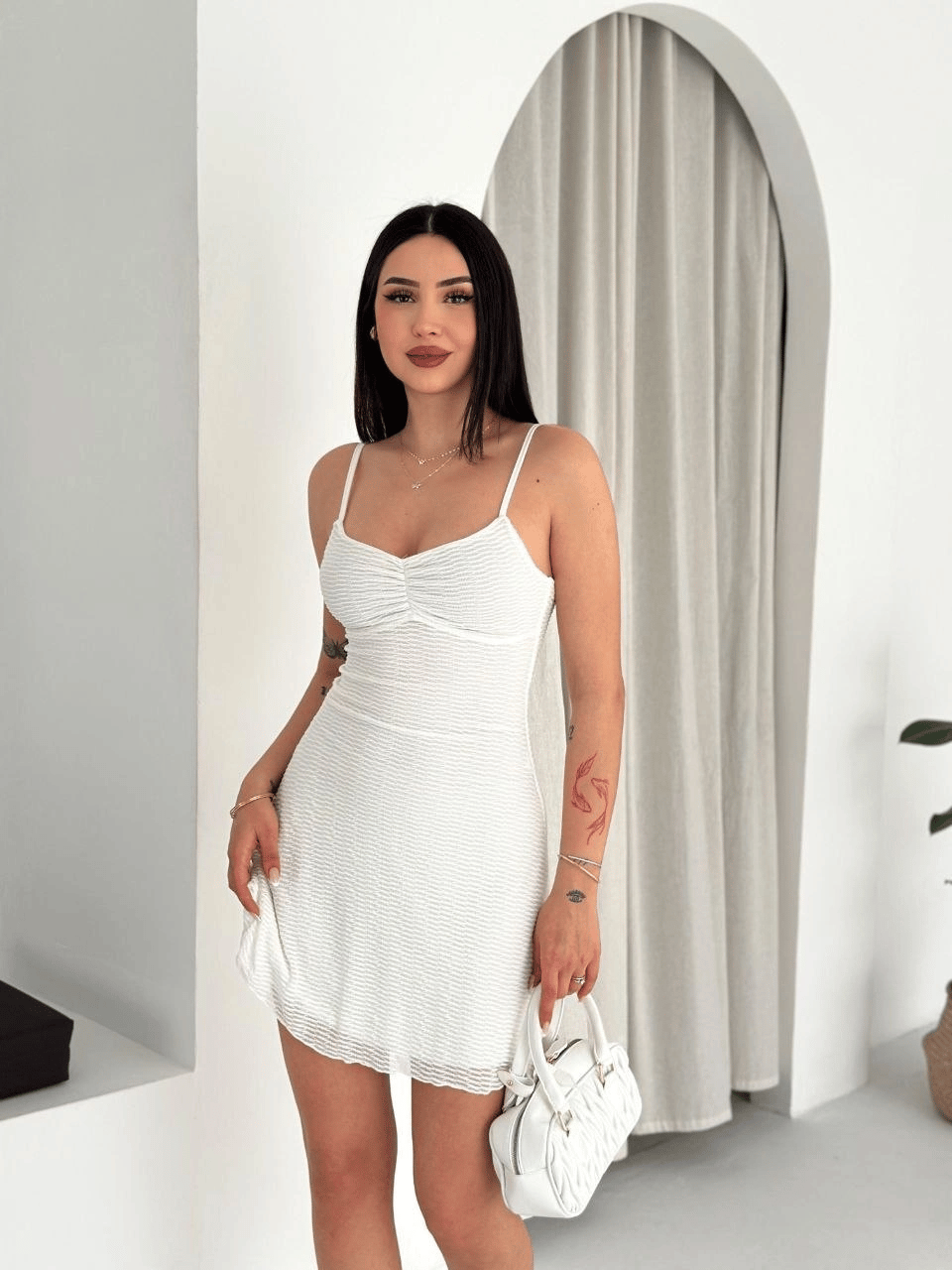 Kadın Askılı Mini Elbise Drapeli Göğüs Detay Likralı Yazlık Fit - Beyaz