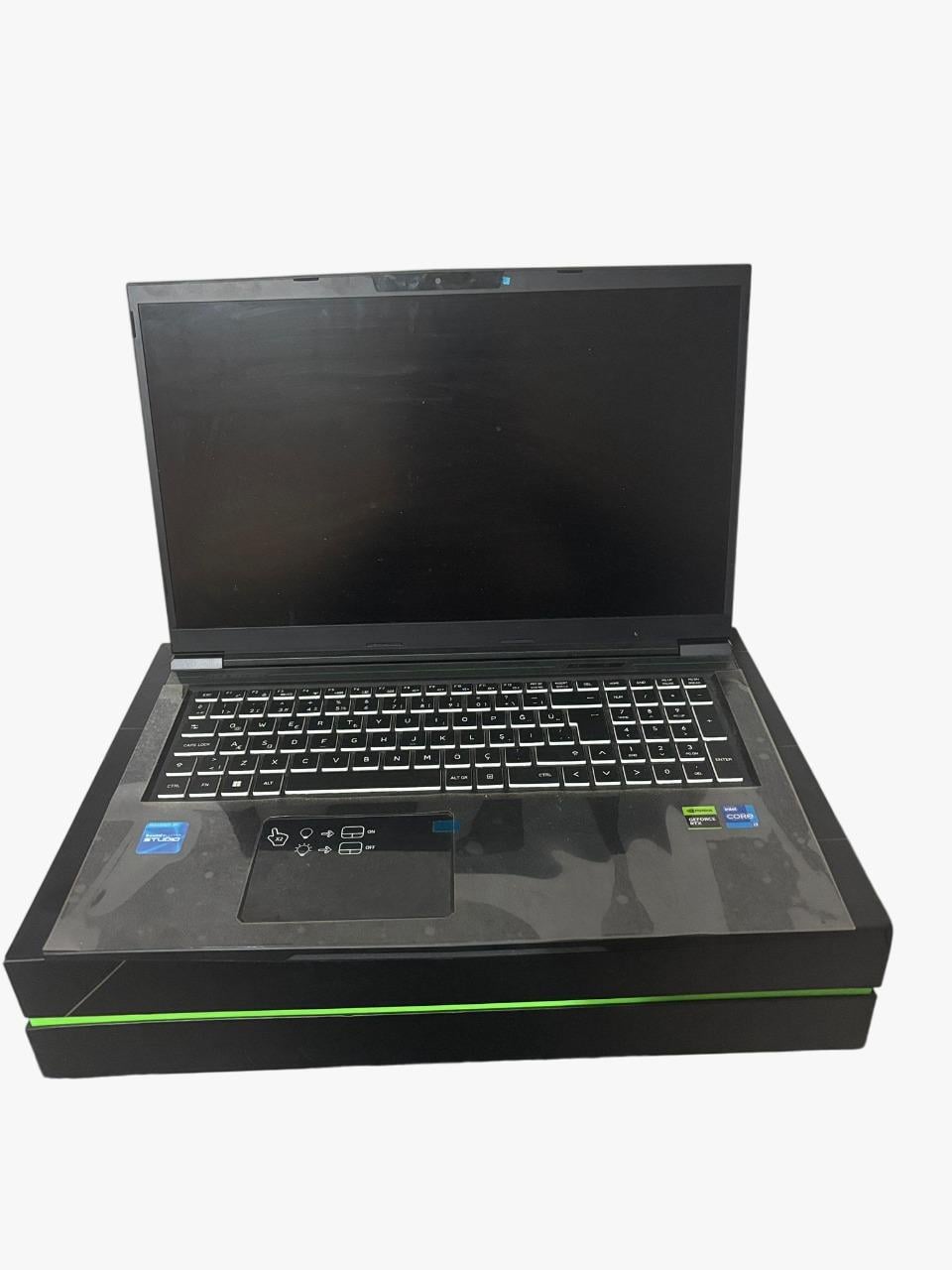 monster 4060 oyuncu laptop 17.3