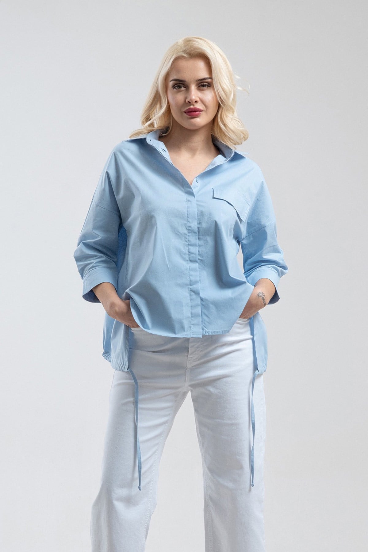 Bold & Young Kadın Açık Mavi Kordon Detaylı Oversize Pamuk Likralı Gömlek