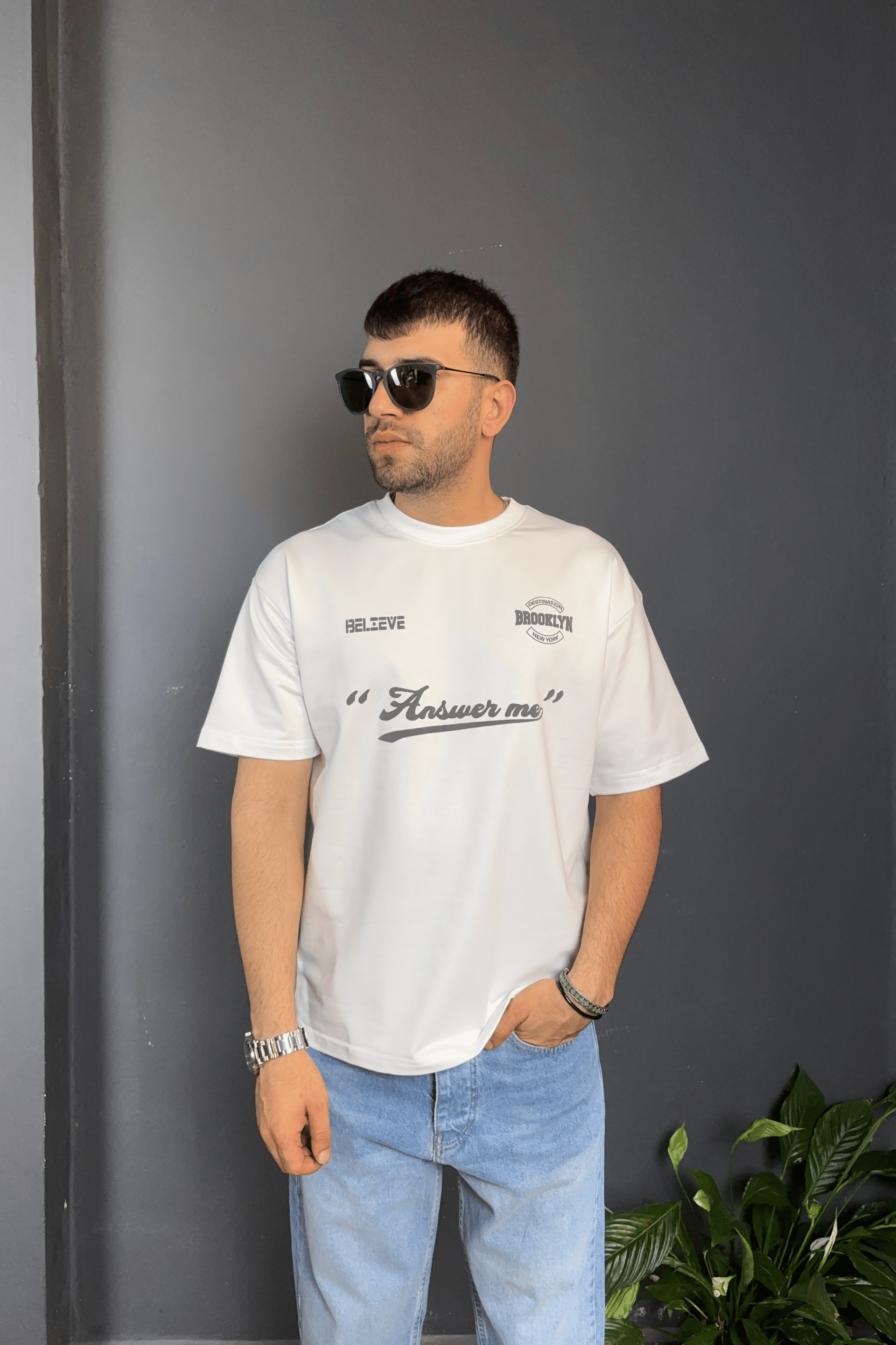 Beyaz Brooklyn Baskılı Tişört