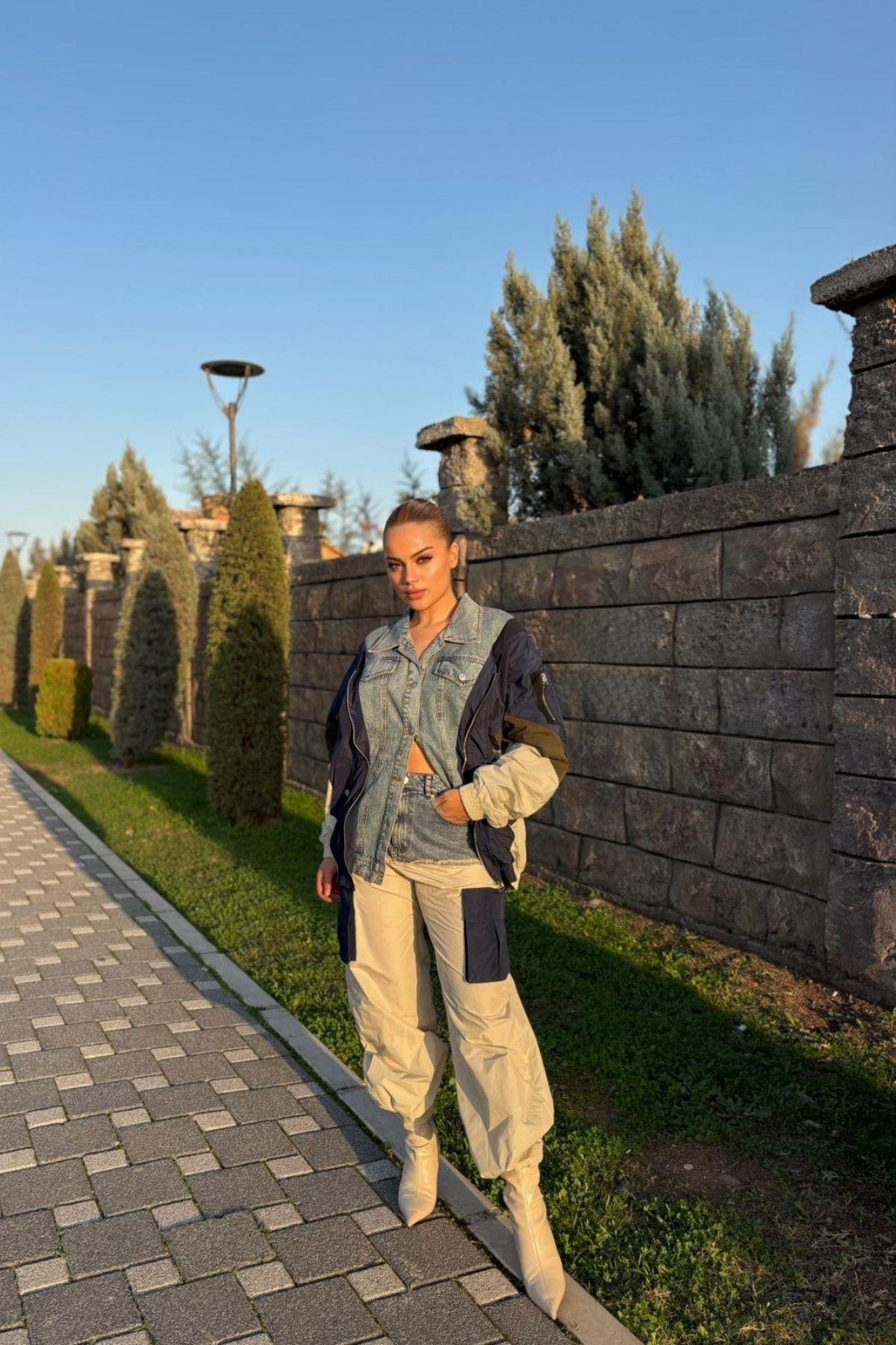 Denim Detaylı Takım – By Seda ALTAŞ