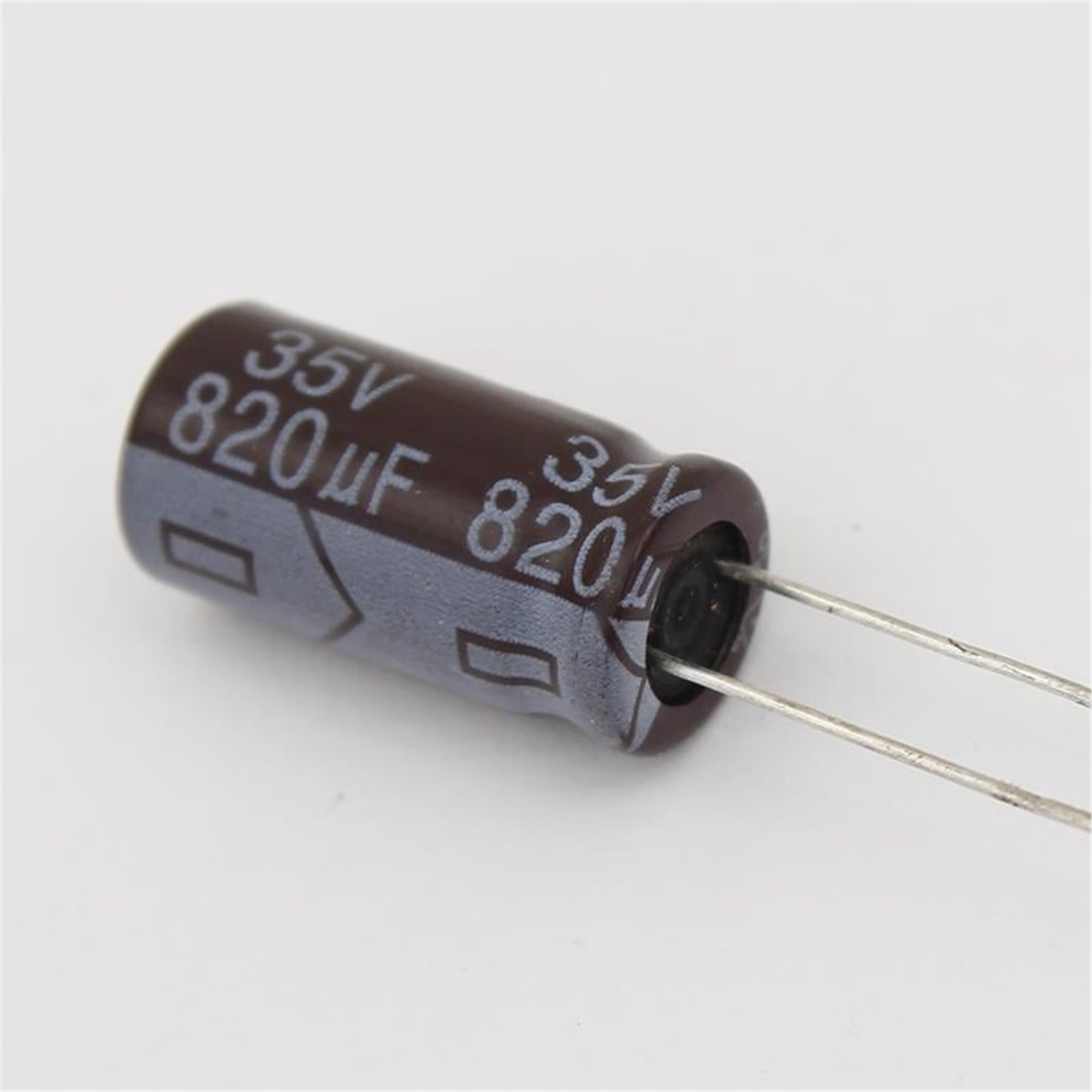 Oem 820 µF 35 Volt Kondansatör - Kondansatör