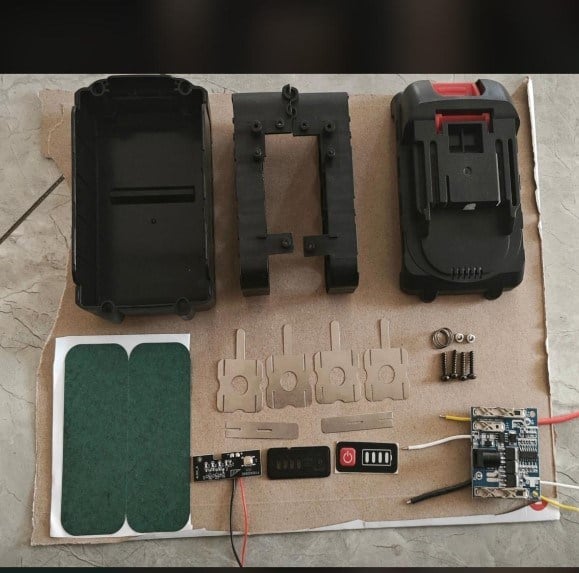 POWERMASTER 10 PİLLİ BOŞ KASA BMS GÖSTERGELİ MATKAP BATARYA KUTU SETİ ( PİL DAHİL DEĞİL)
