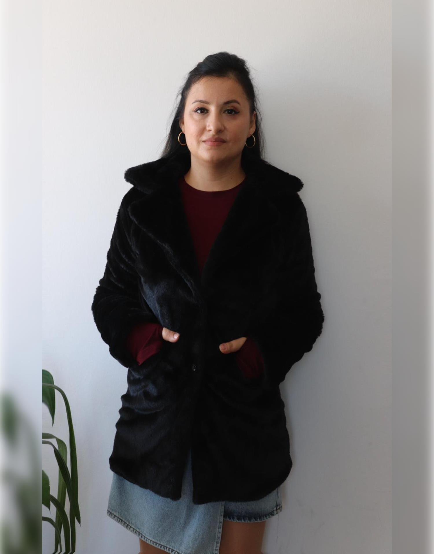 Siyah Peluş Kaban