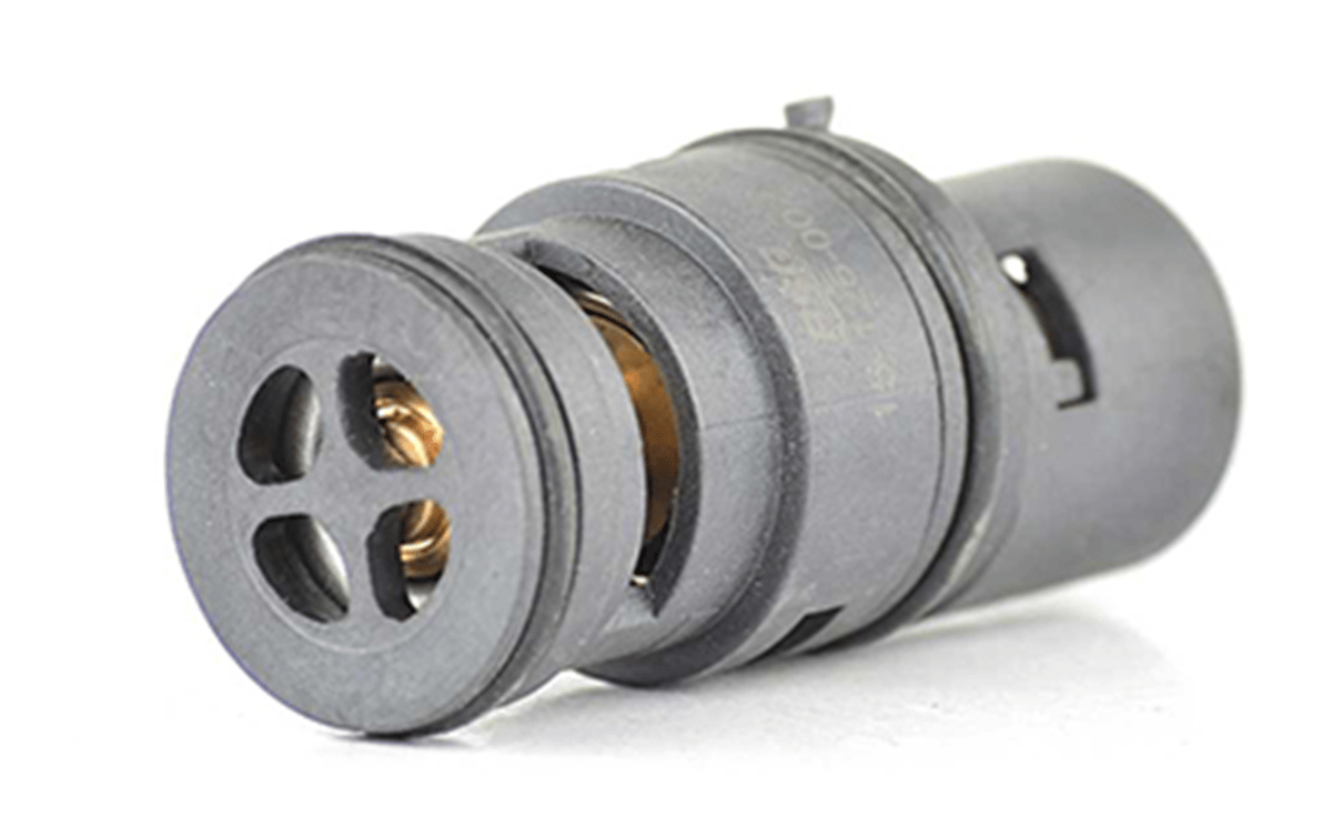 BSG 15-125-002 - Termostat - Bmw E46-x3 E83-x5 E53