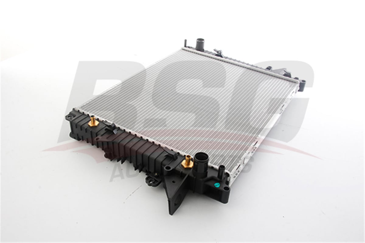 BSG 15-520-039 - Su Radyatörü - Bmw Land Rover Range Rover Discovery Iii-iv-sport
