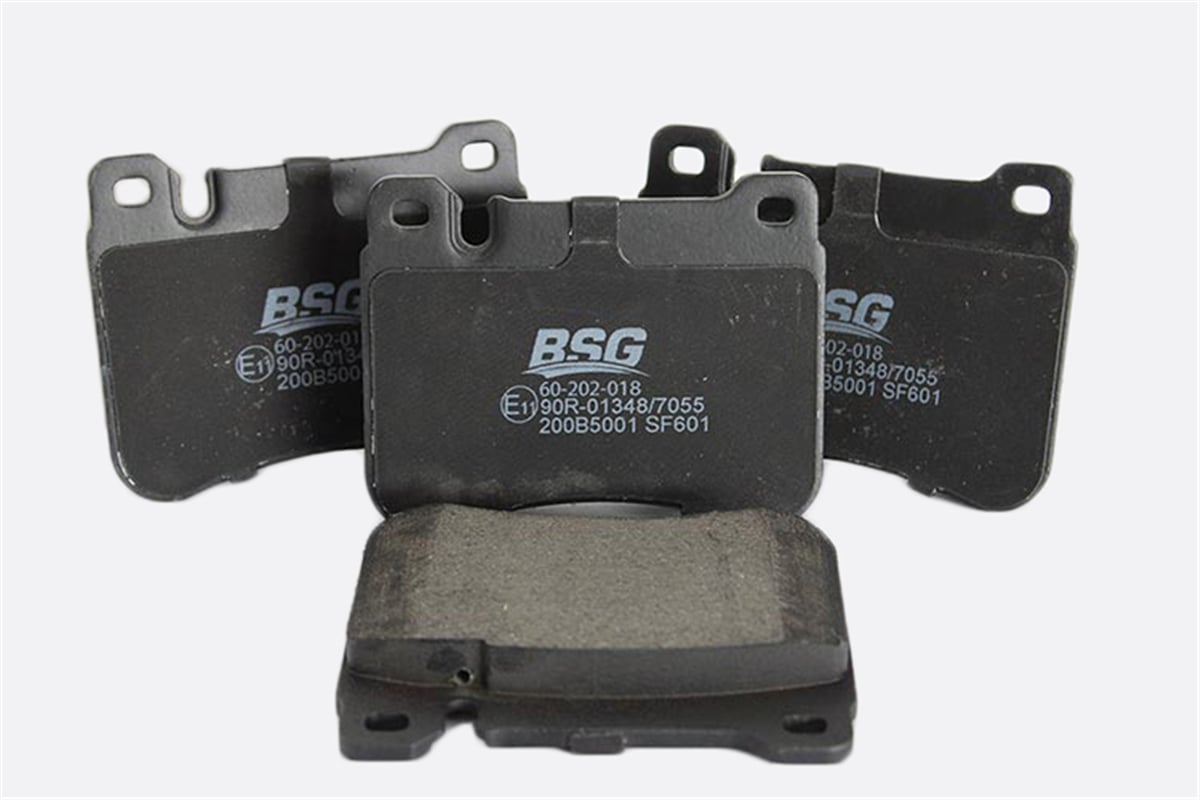BSG 60-200-040 - Fren Balatasi Ön - Mercedes W203-209-171