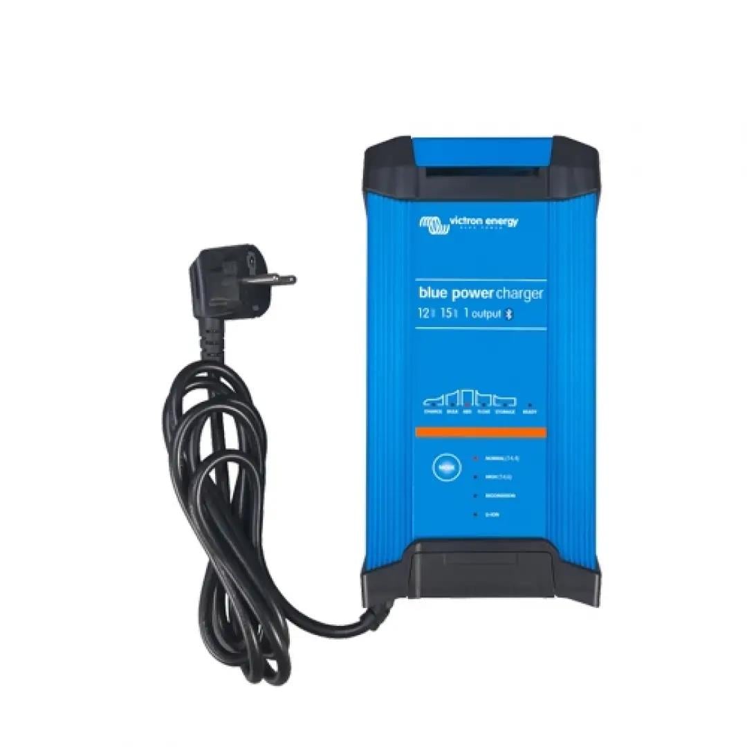 Victron Blue Smart IP67 12/15A - DC Konnektör Üç Çıkışlı Şarj Cihazı