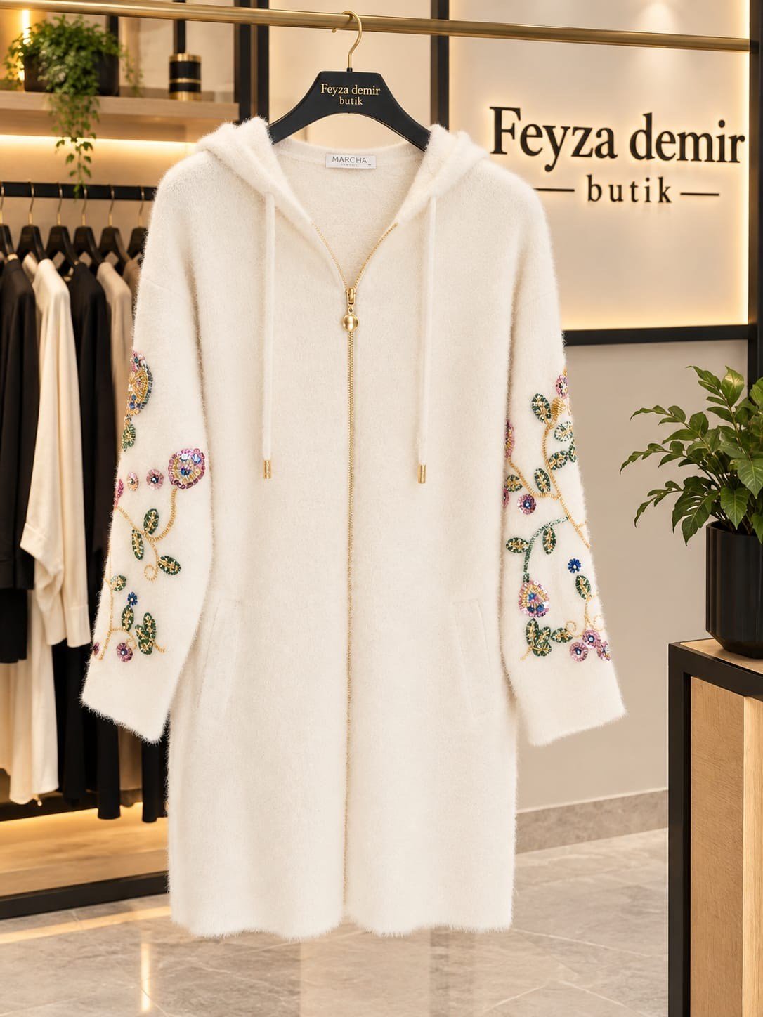 Angora nakışlı