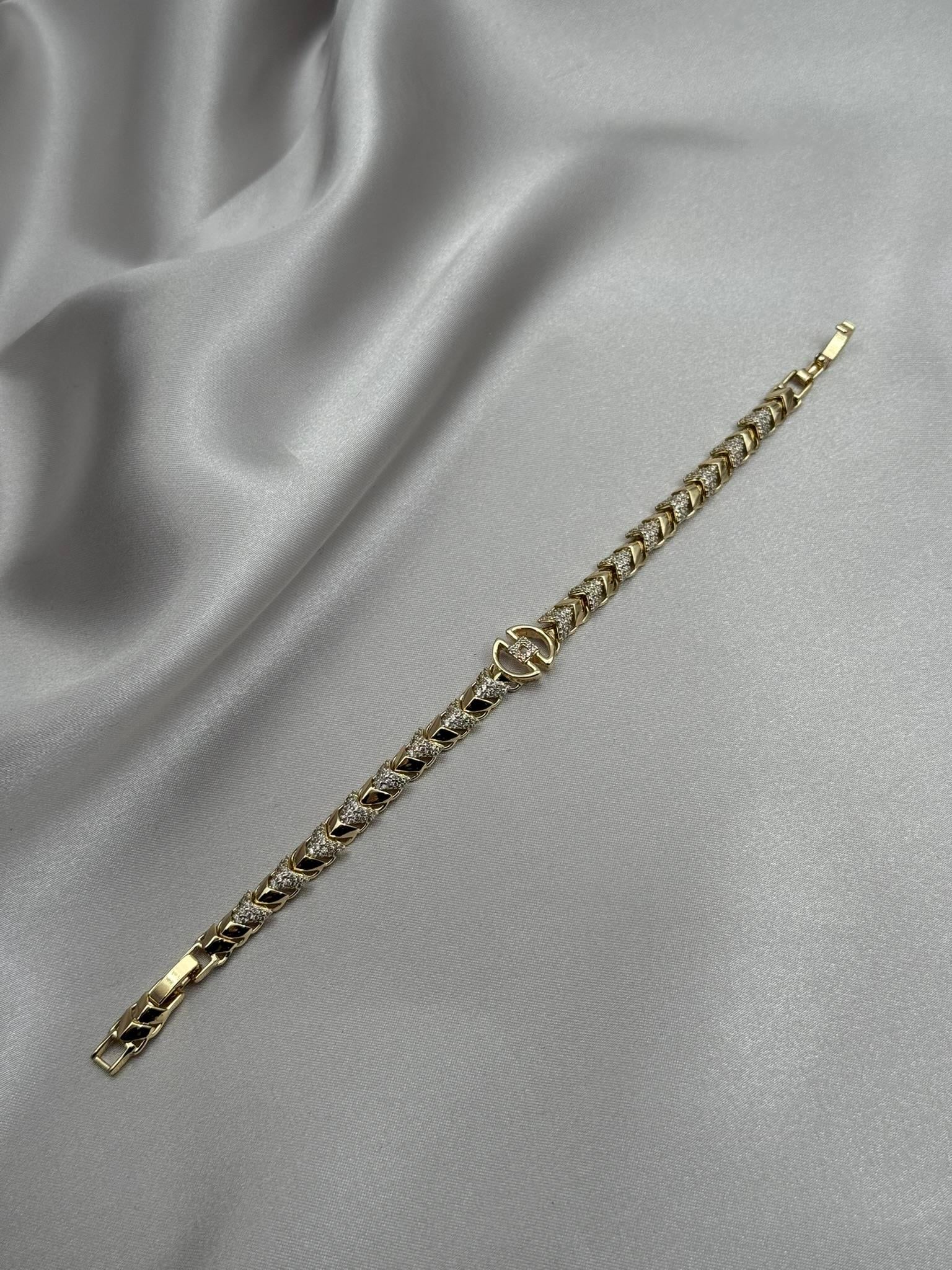 Xuping 14K Kare D Model Zirkon Taşlı Gold Bileklik
