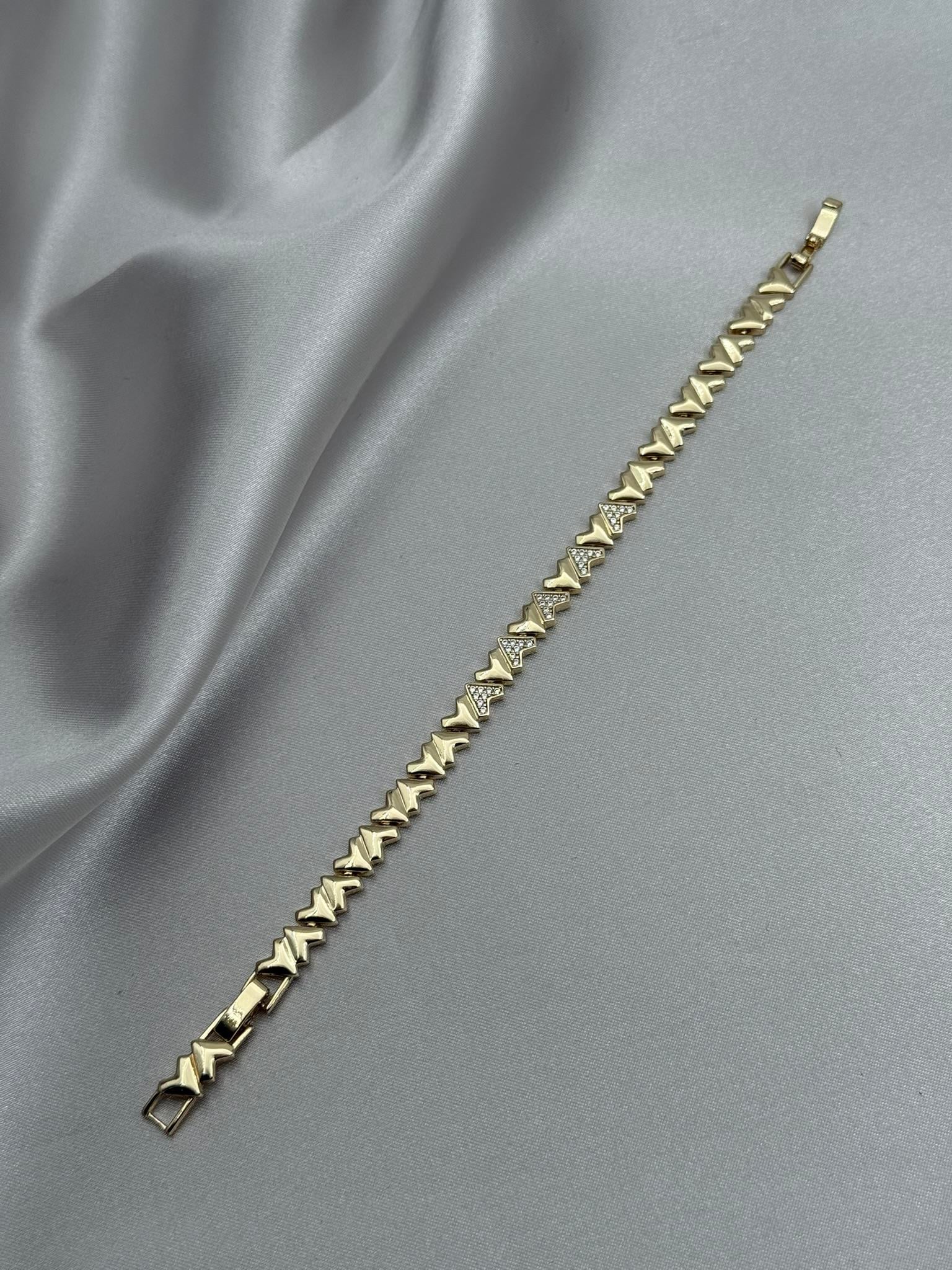 Xuping 14K Ters Kalp Model Zirkon Taşlı Gold Bileklik
