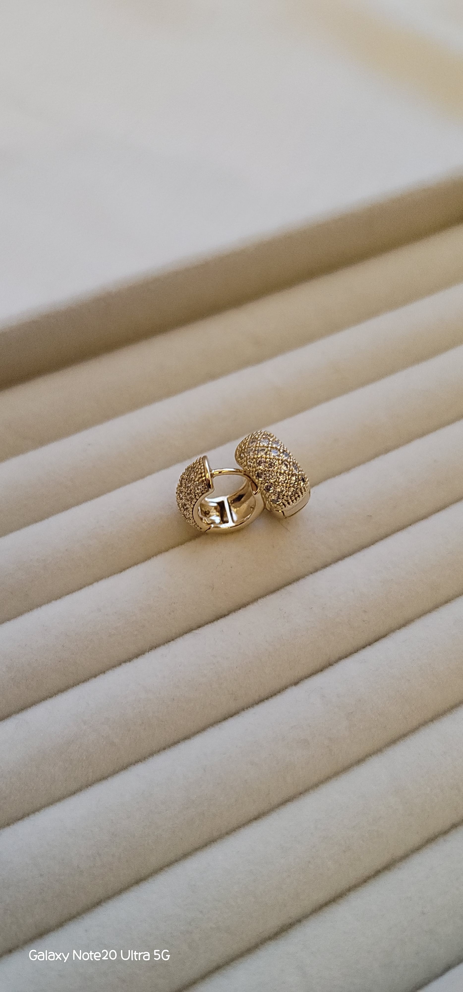 14k xuping taşlı mini halka küpe