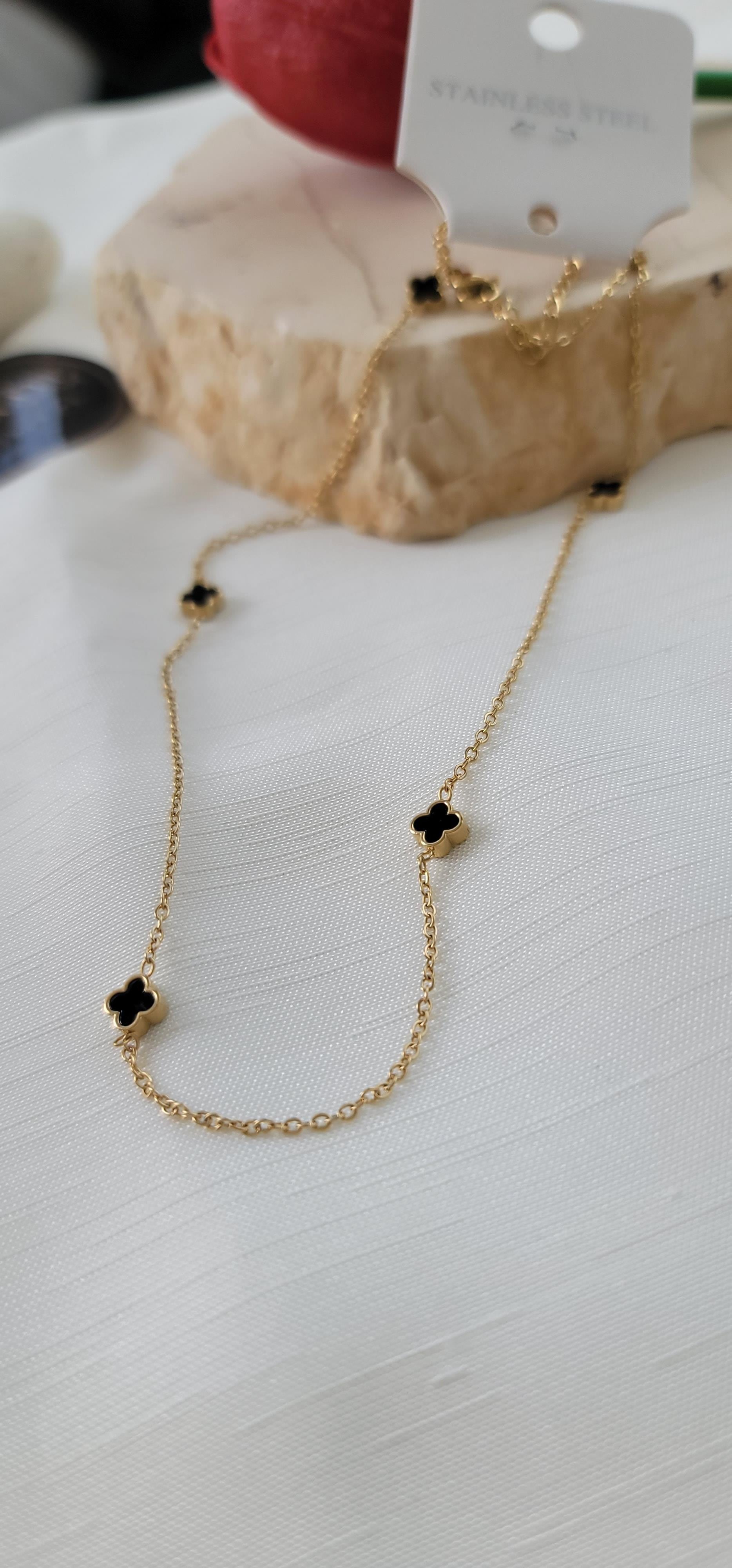 Kuyumcu model mini yonca kolye