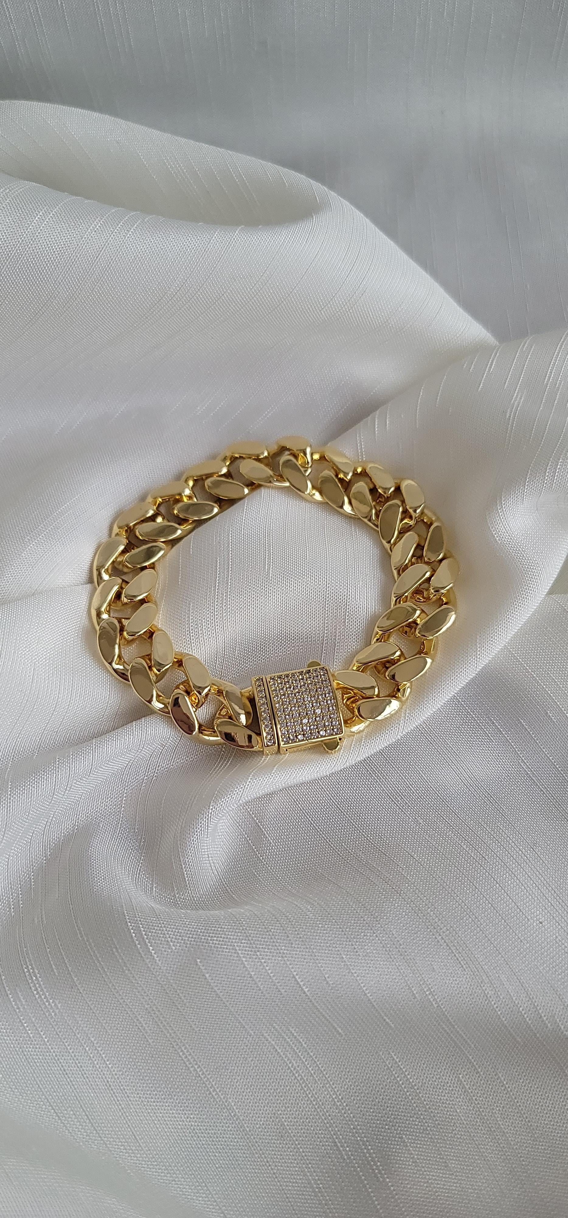 Kuyumcu model taşlı vip bileklik