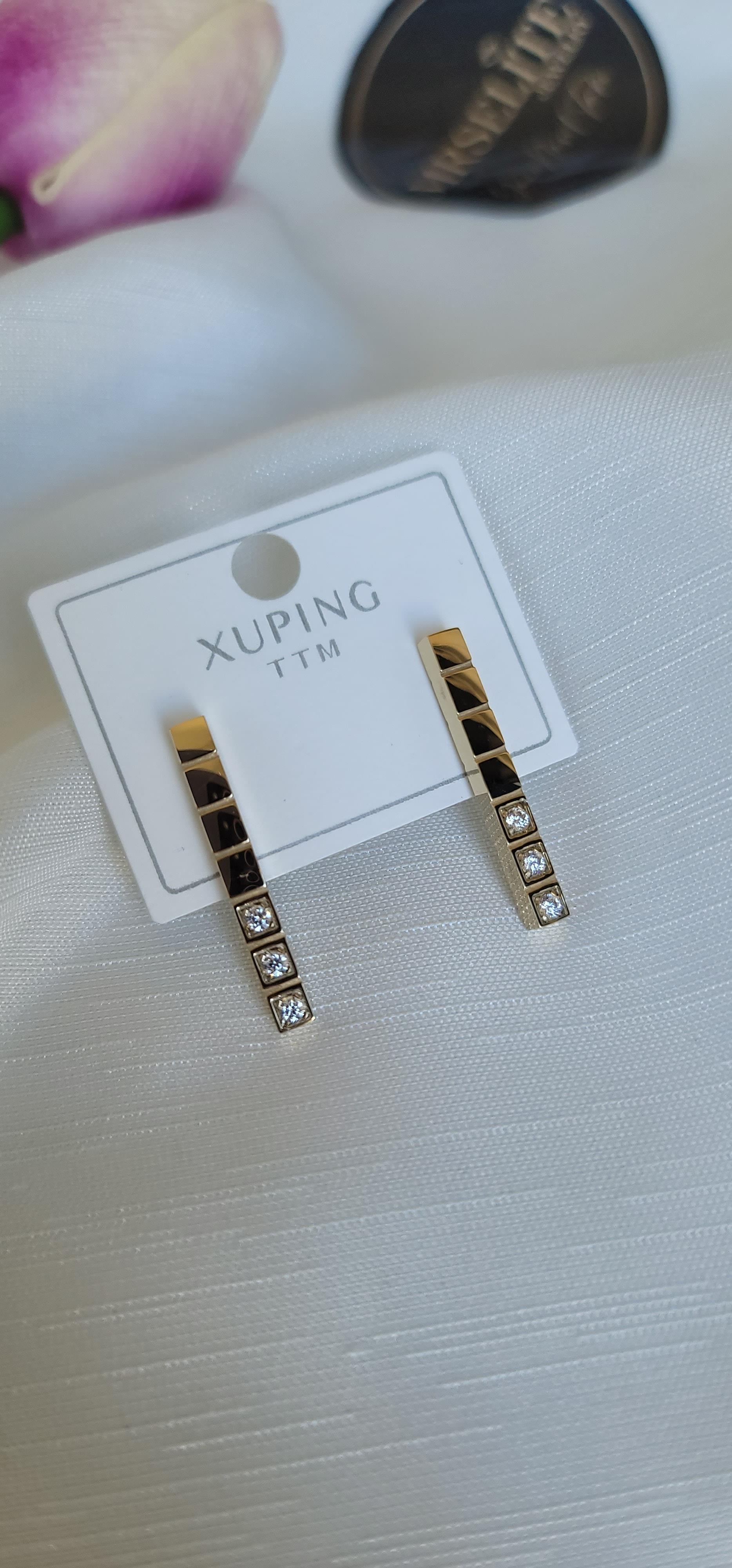 Xuping taşlı çubuk küpe
