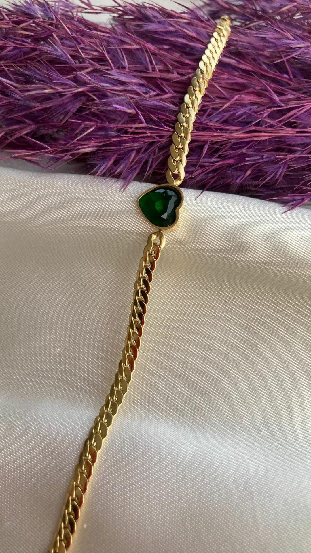 Zümrüt taşlı kalpli vintage bileklik