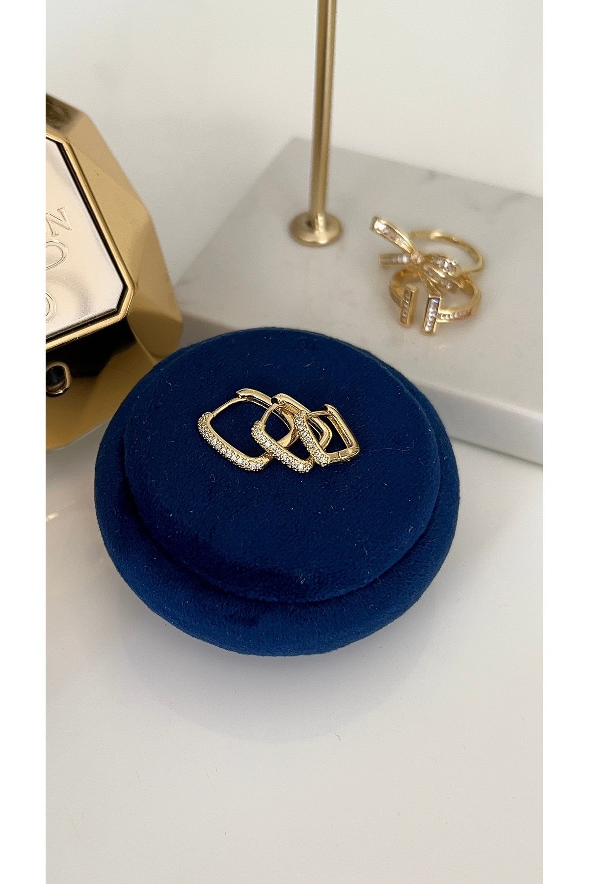 Gold Dikdörtgen Küpe