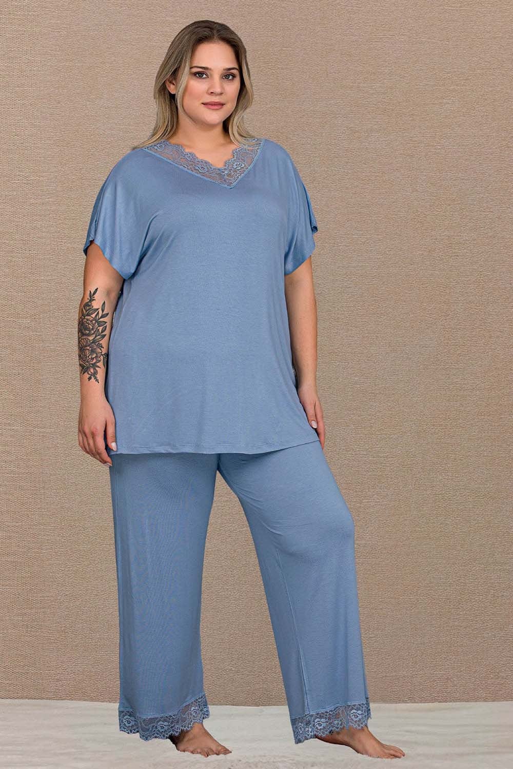 Dantelli Mavi Büyük Beden Pijama Takımı