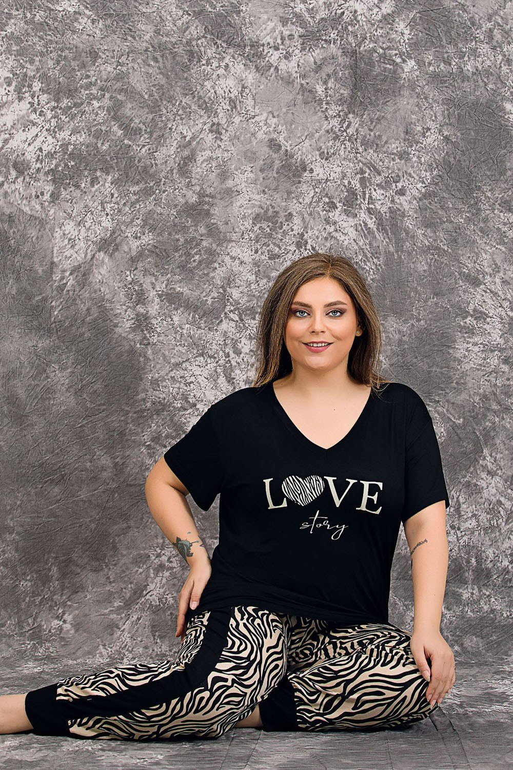 Desenli Love Büyük Beden Pijama Takımı