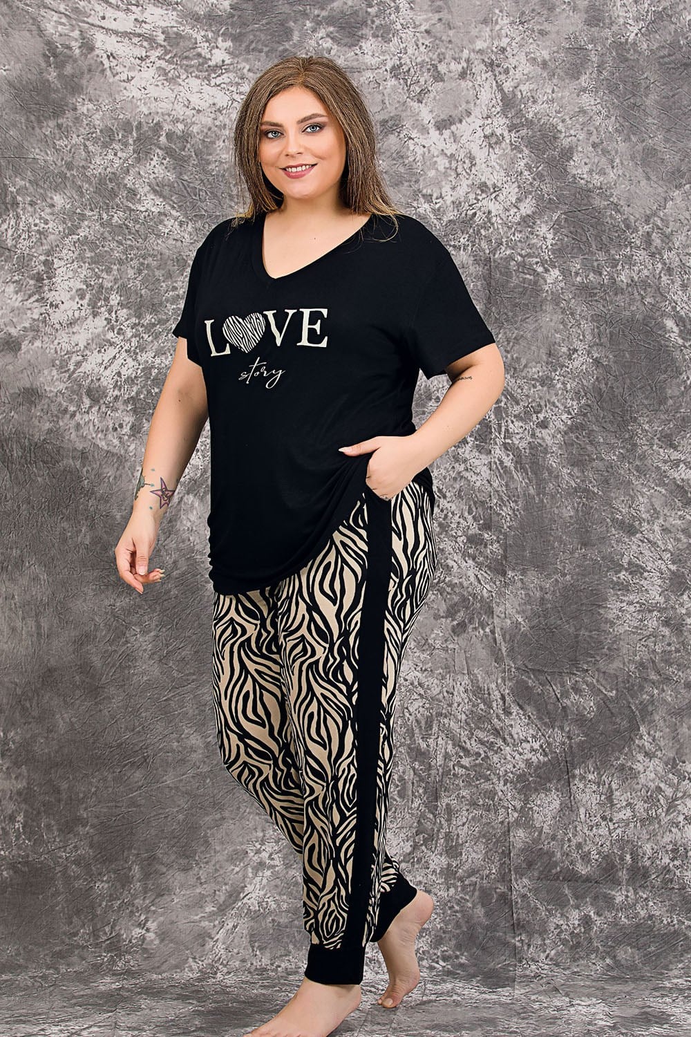 Desenli Love Büyük Beden Pijama Takımı