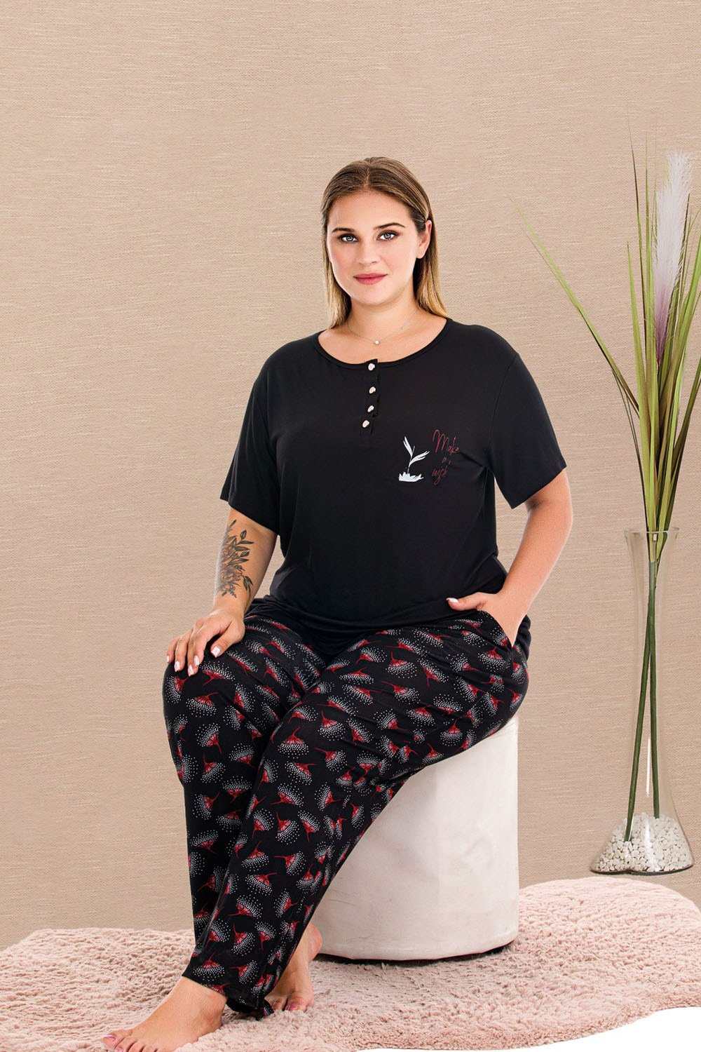 Düğme Yaka Desenli Büyük Beden Pijama Takımı