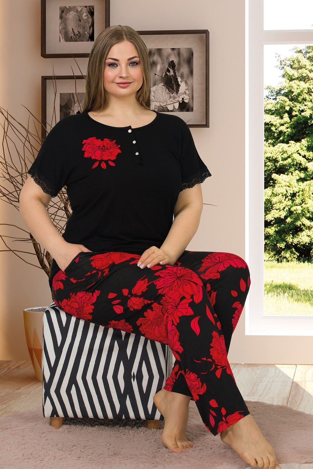 Gül Desenli Büyük Beden Pijama Takımı