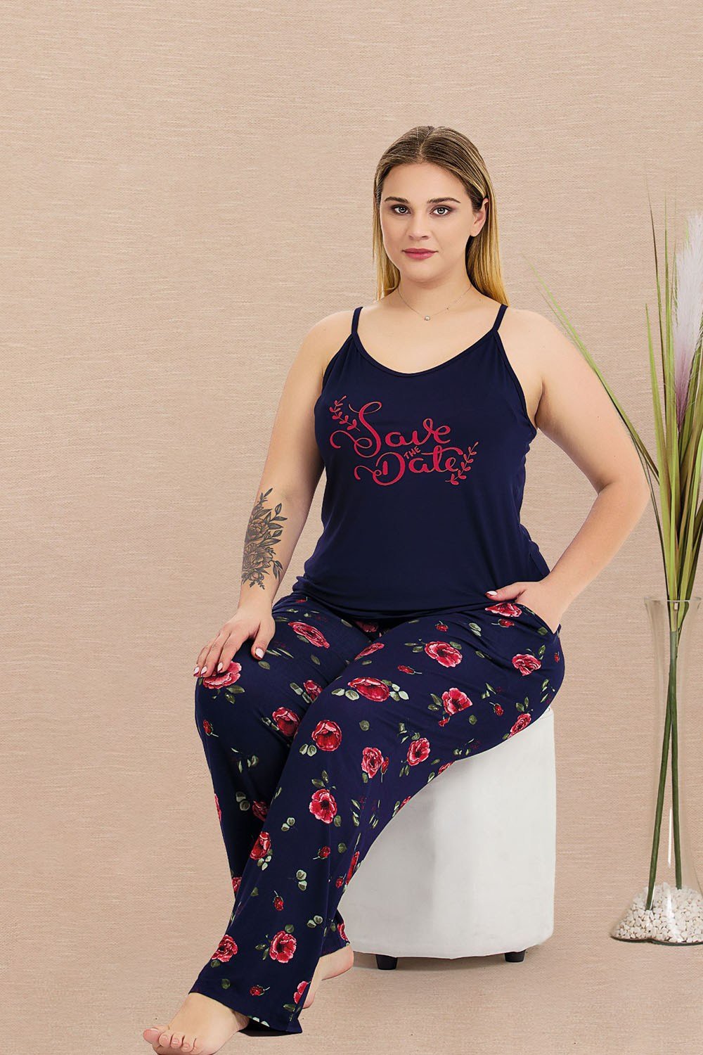 İnce Askılı Lacivert Büyük Beden Pijama Takımı