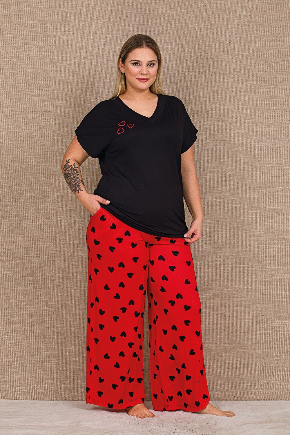 Kalpli Kırmızı Siyah Büyük Beden Pijama Takımı