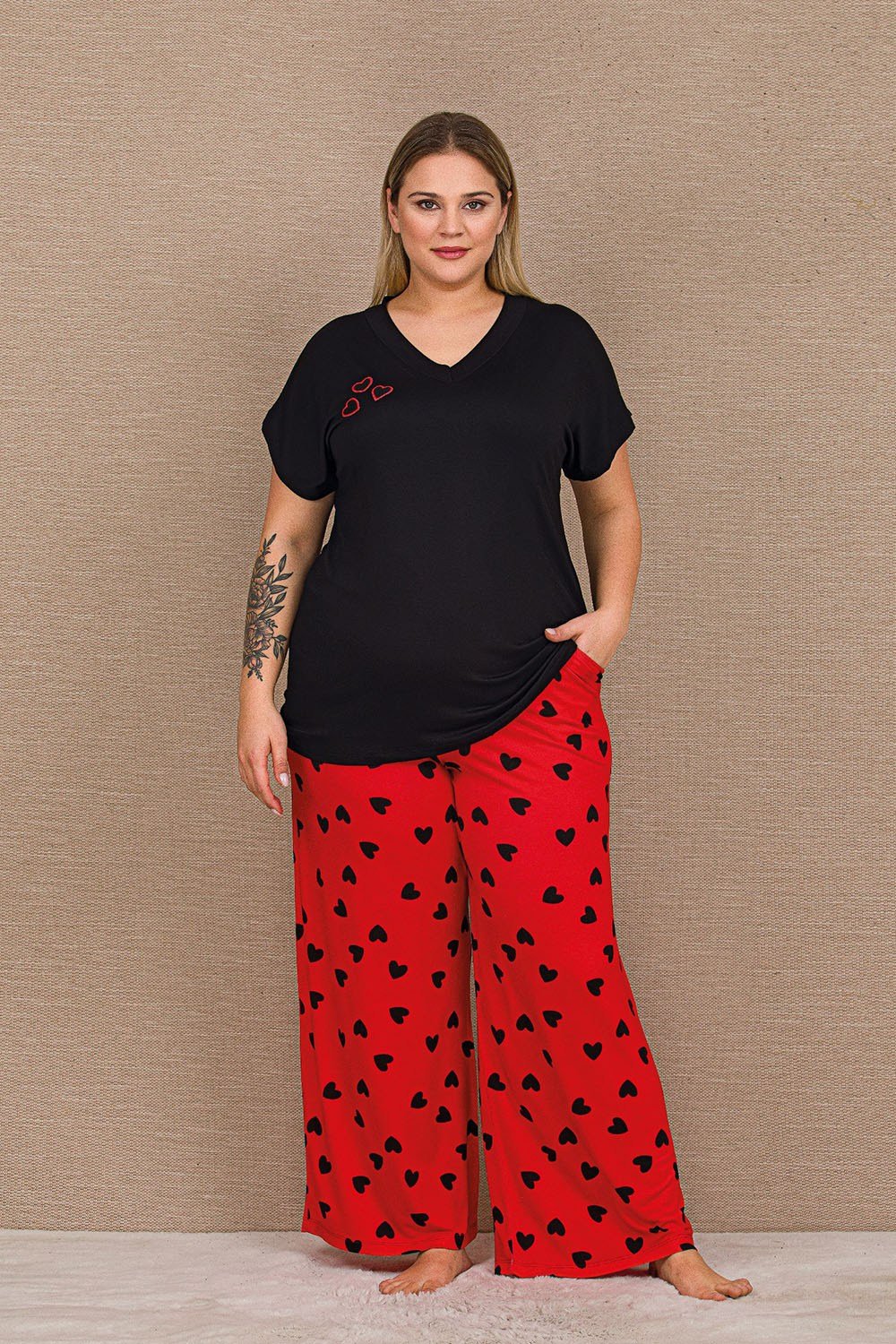 Kalpli Kırmızı Siyah Büyük Beden Pijama Takımı