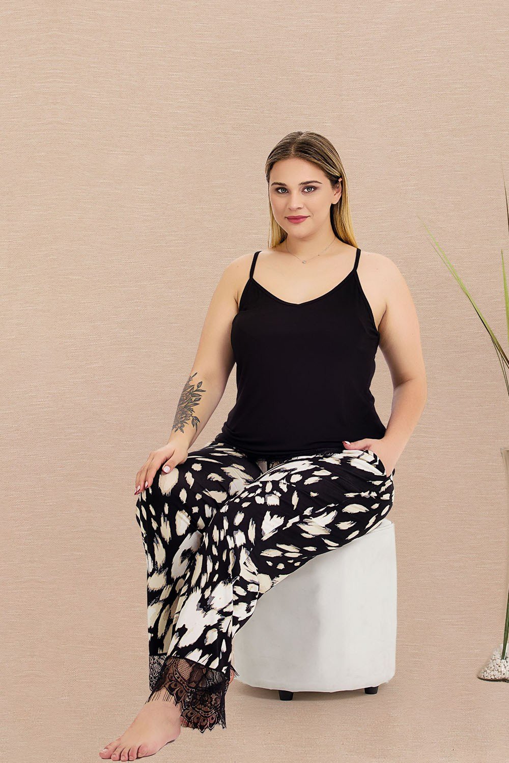 Sakal Dantelli Deseni Büyük Beden Pijama Takımı