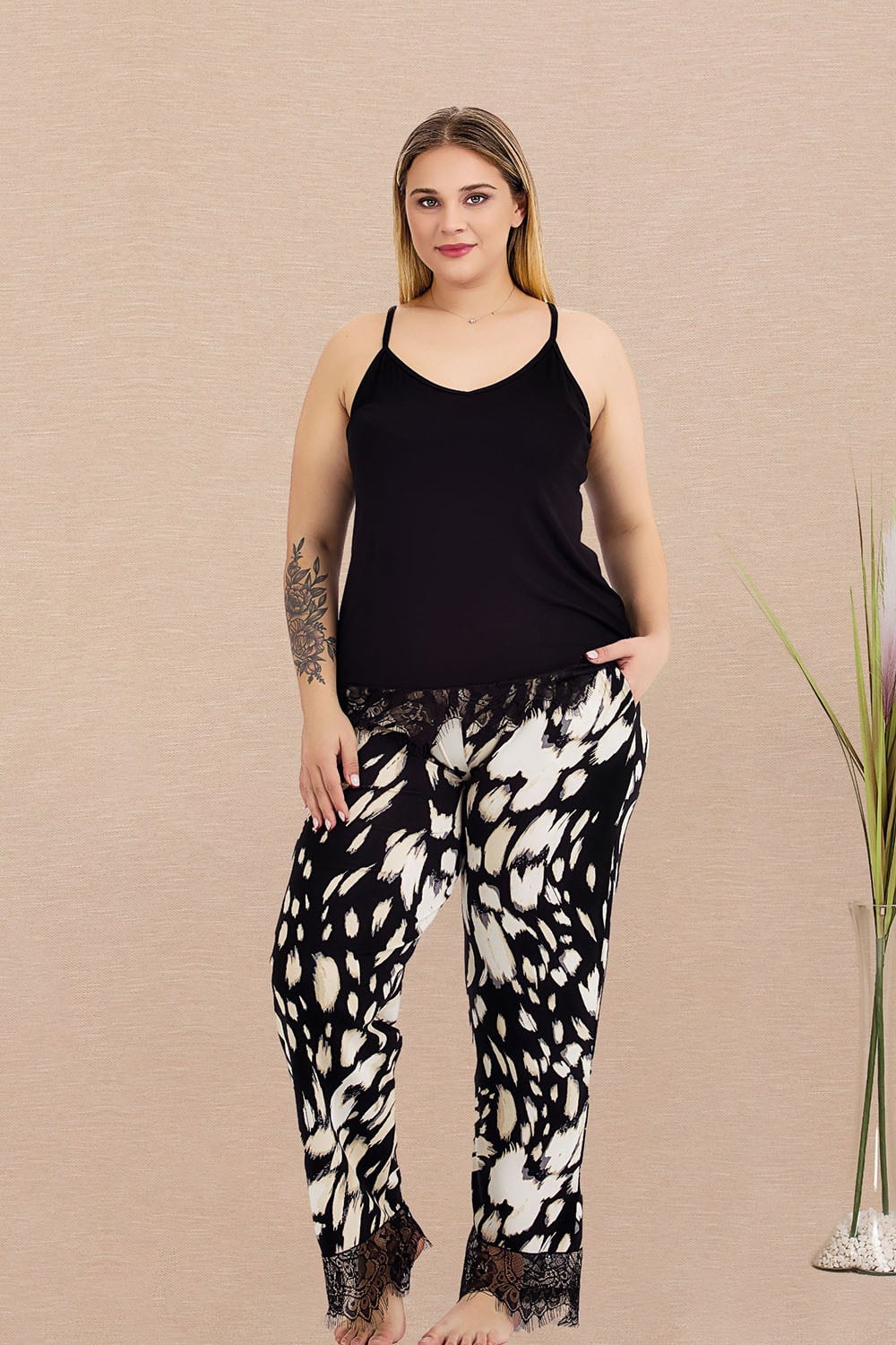 Sakal Dantelli Deseni Büyük Beden Pijama Takımı
