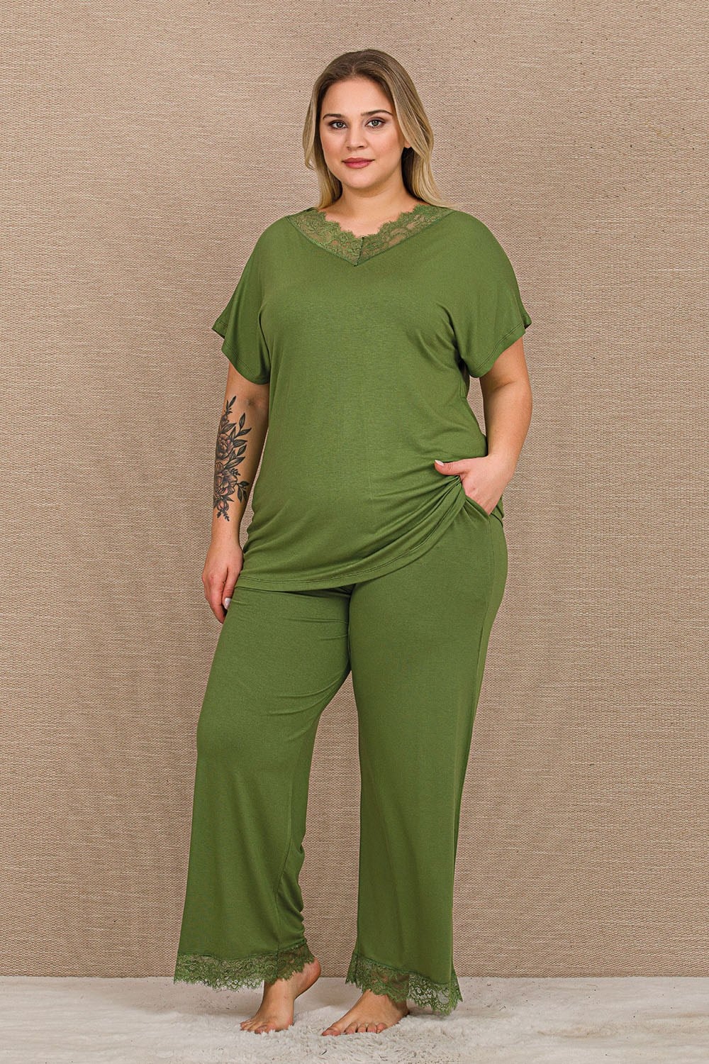 V Dantel Coton Haki Yeşil Büyük Beden Pijama Takımı