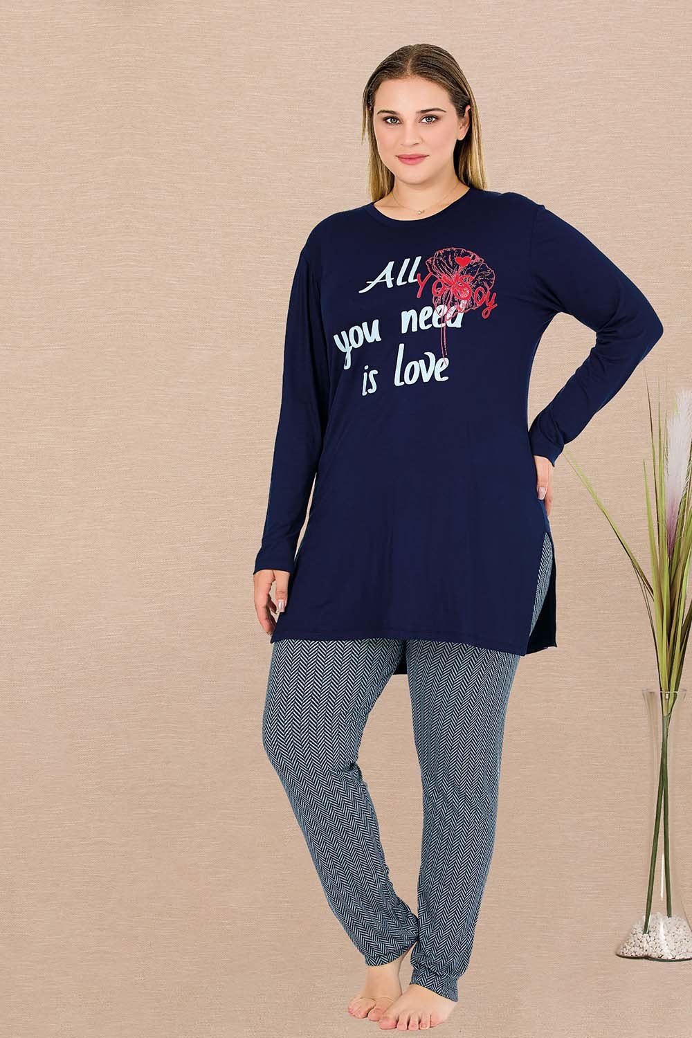 Yanları Yırtmaçlı Büyük Beden Pijama Takımı