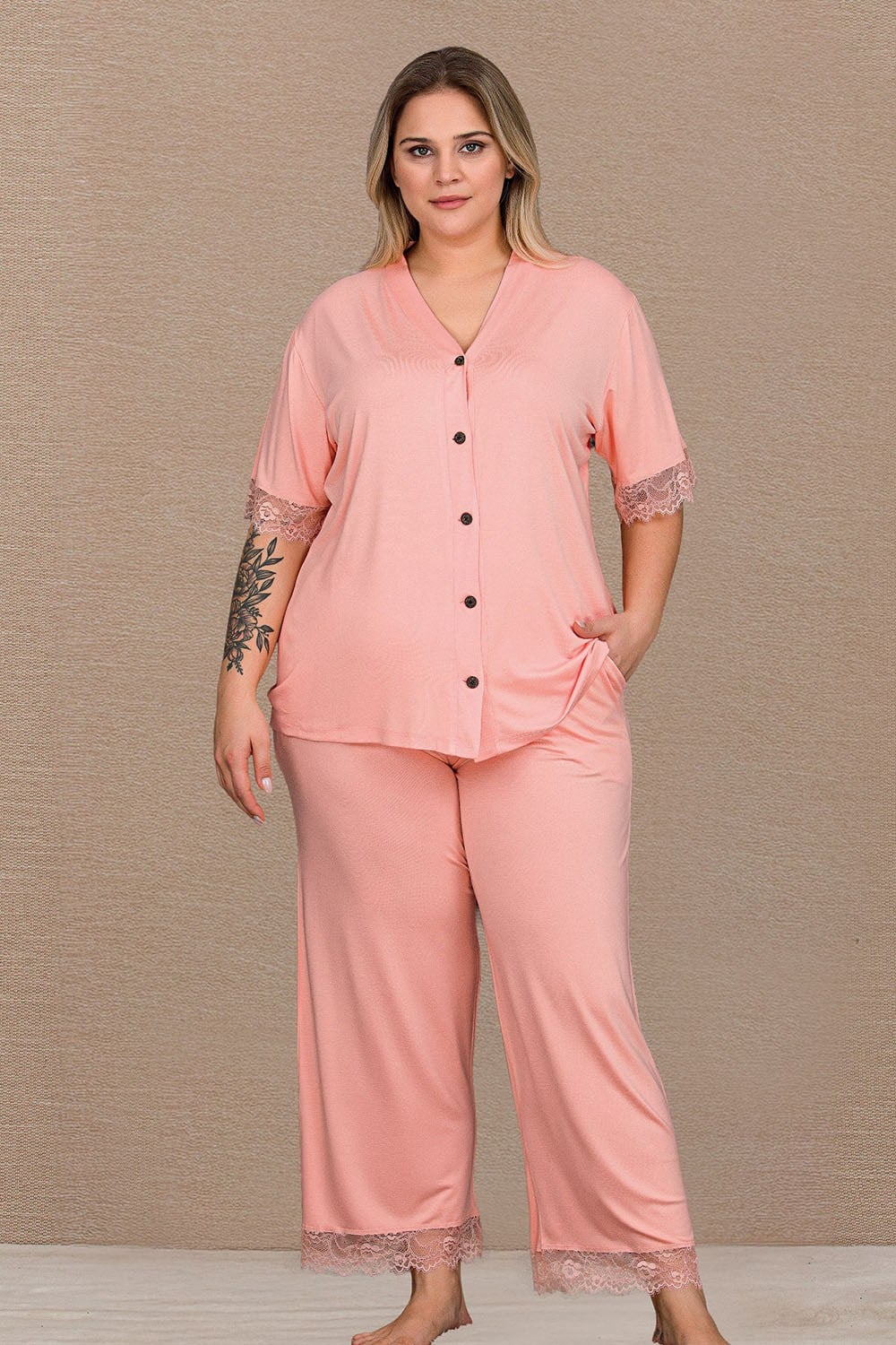 Yavruağzı Büyük Beden Bayan Pijama Takımı