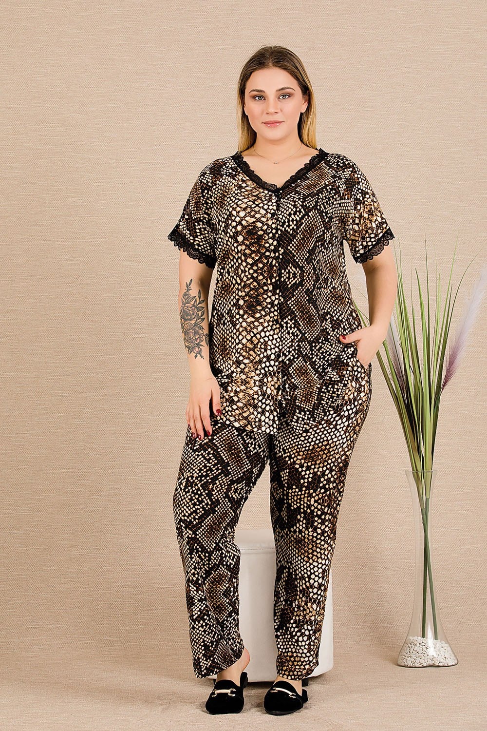 Yılan Desenli Büyük Beden Pijama Takımı