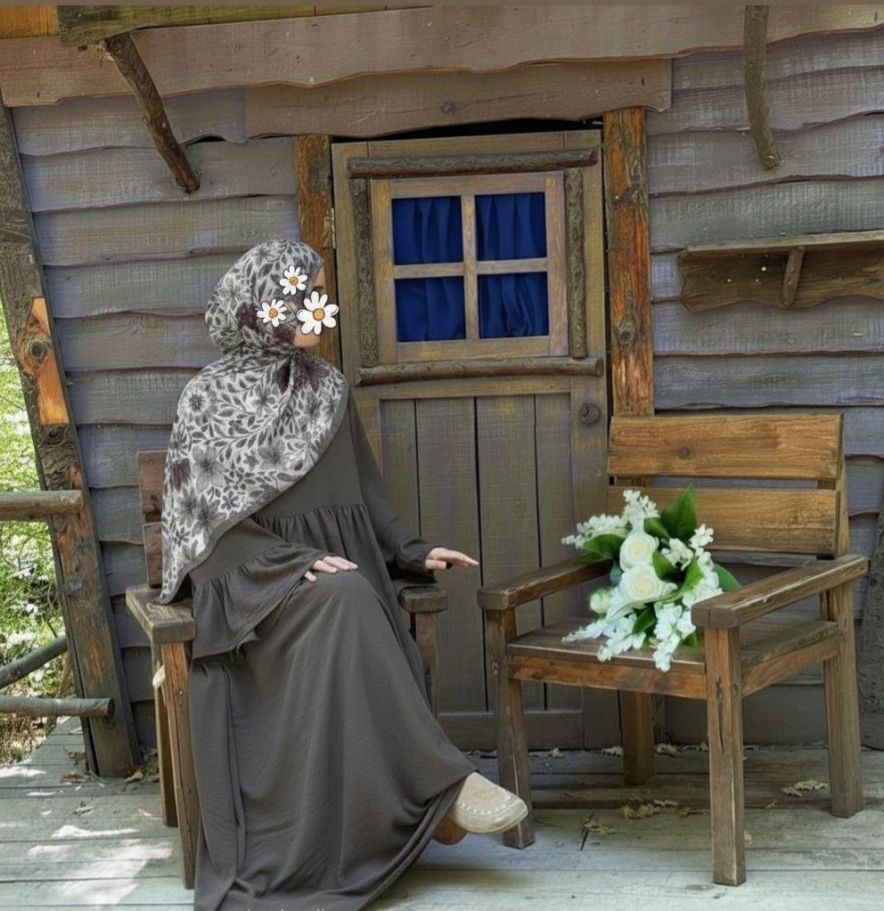 Kolları Fırfırlı Ayrobin Elbise
